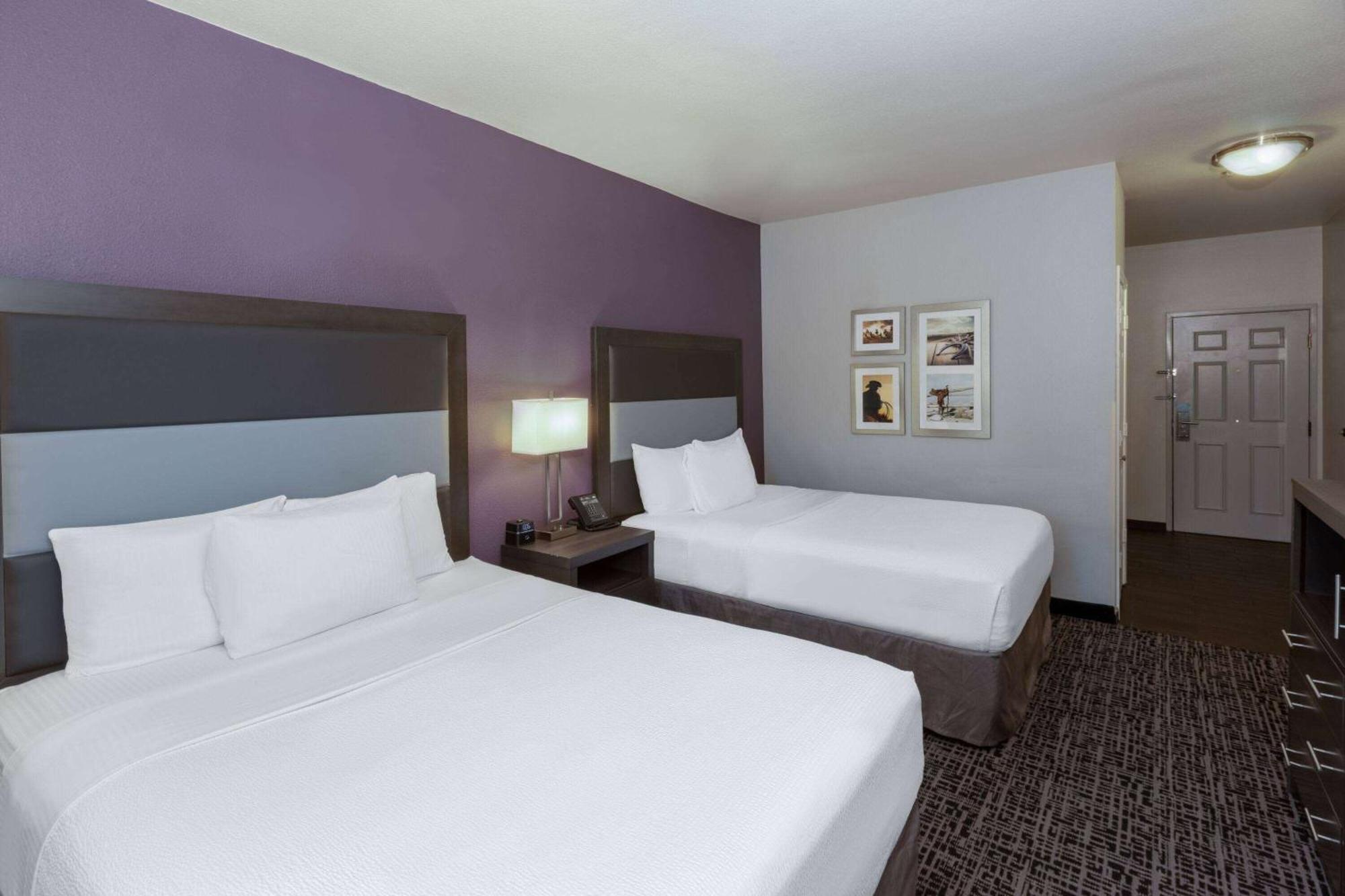 2 Queen Beds, Mobility/Hearing Accessible Room, Bathtub w/ Grab Bars