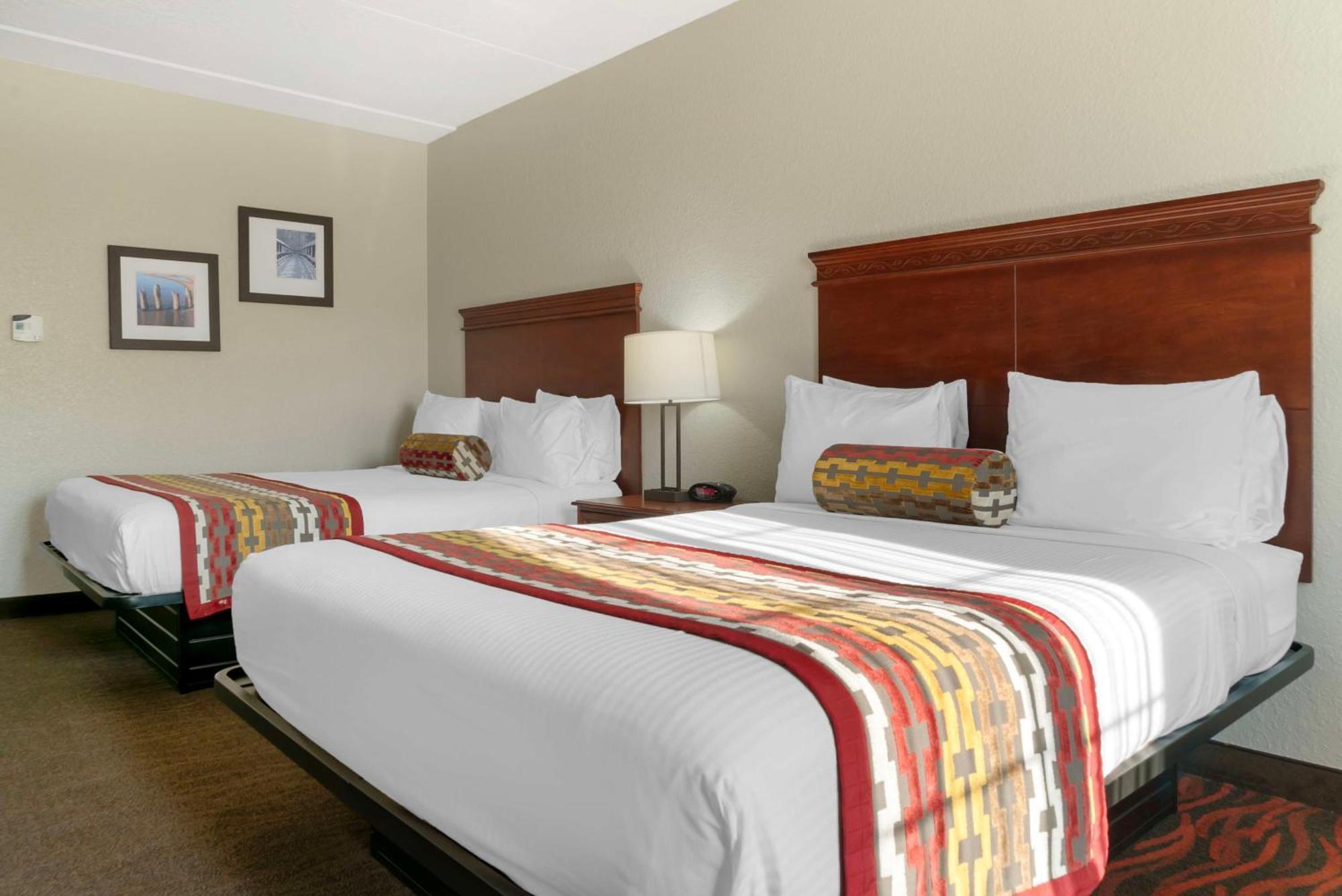 Queen Room with Two Queen Beds - Non-Smoking