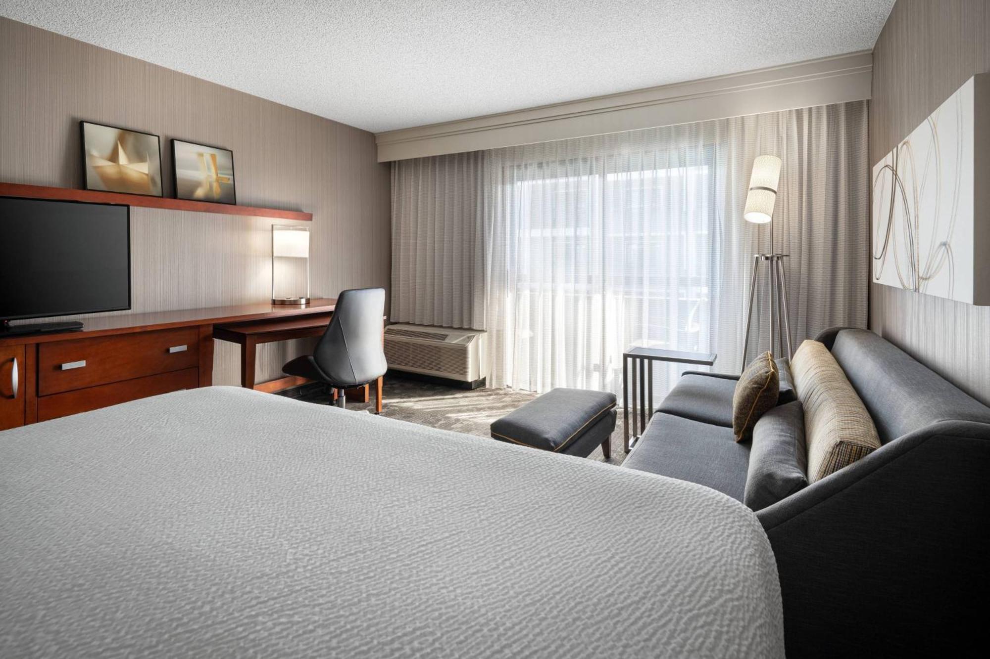 King Room with Sofa Bed