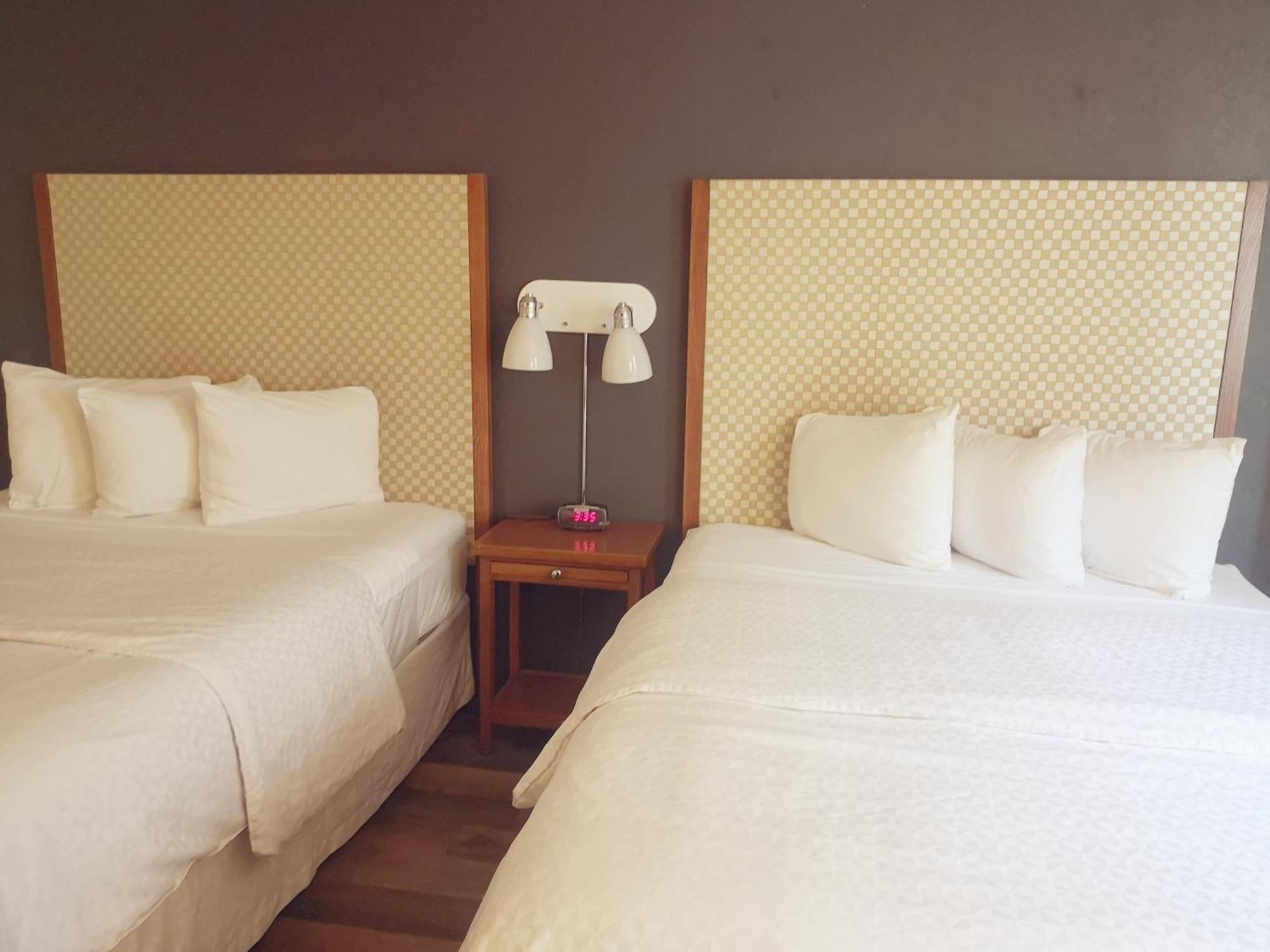 Queen Room Two Queen Beds Main Floor or Non-Smoking
