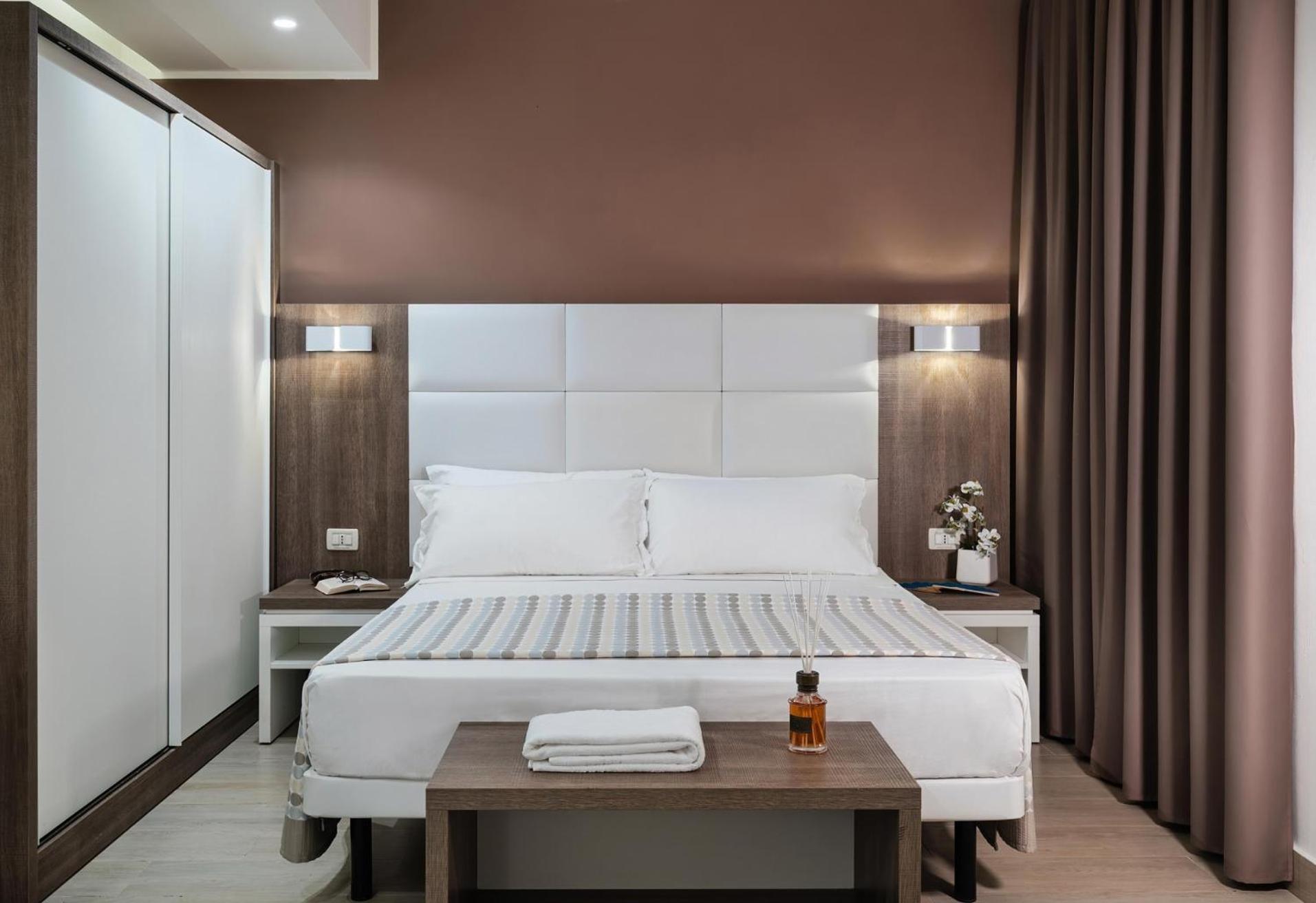 Double or Twin Room,1536695062:JPEG