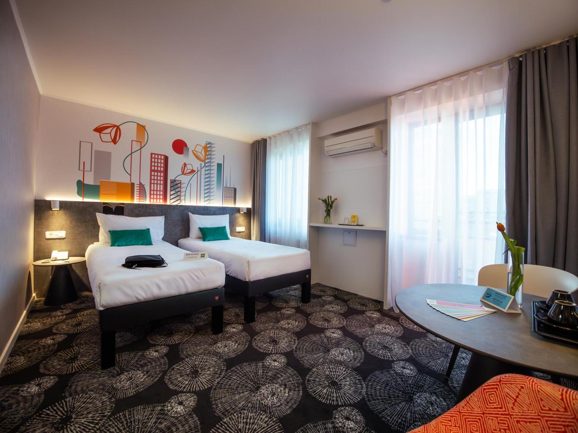 Standard Twin Room Balcony
