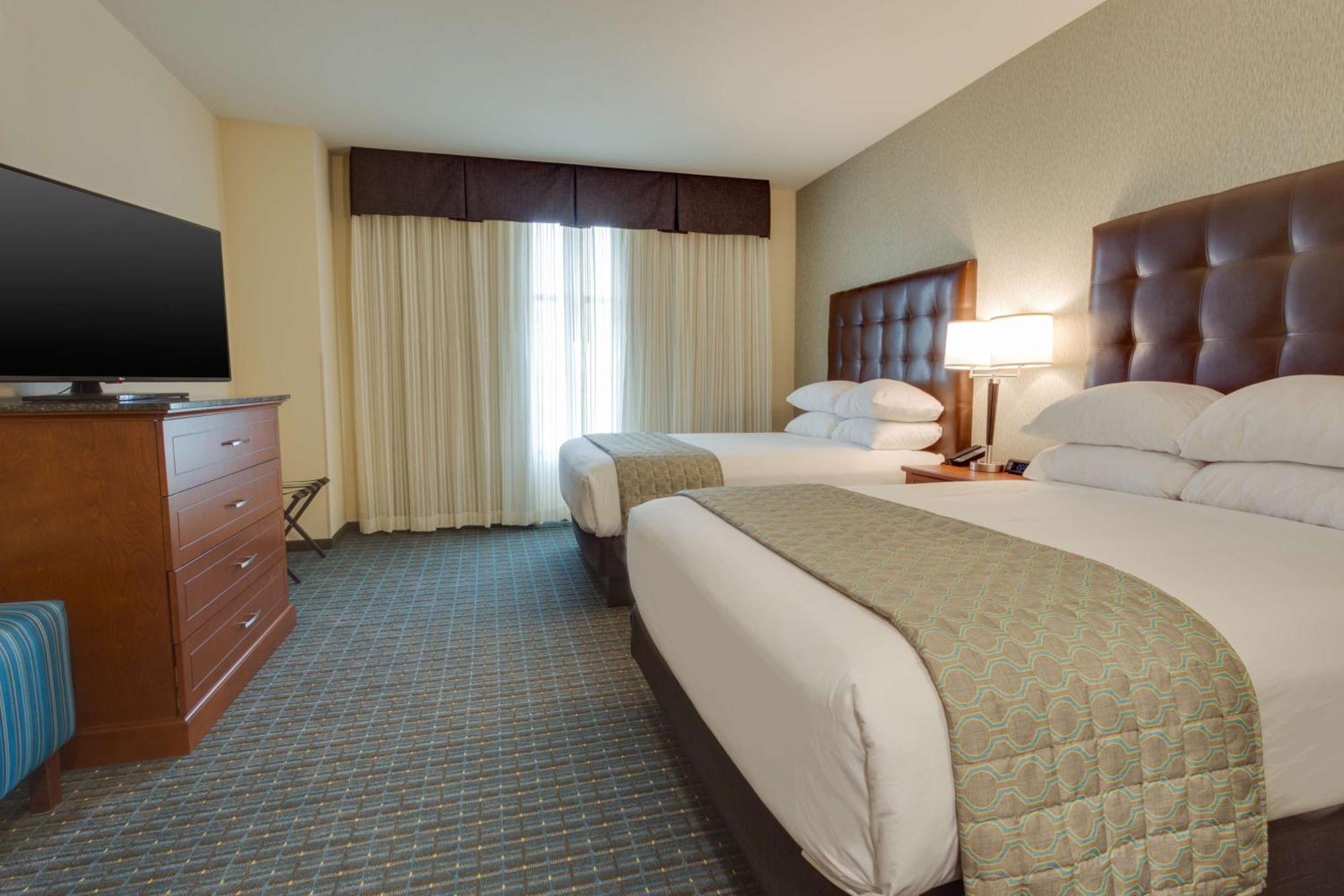 Queen Suite with Two Queen Beds