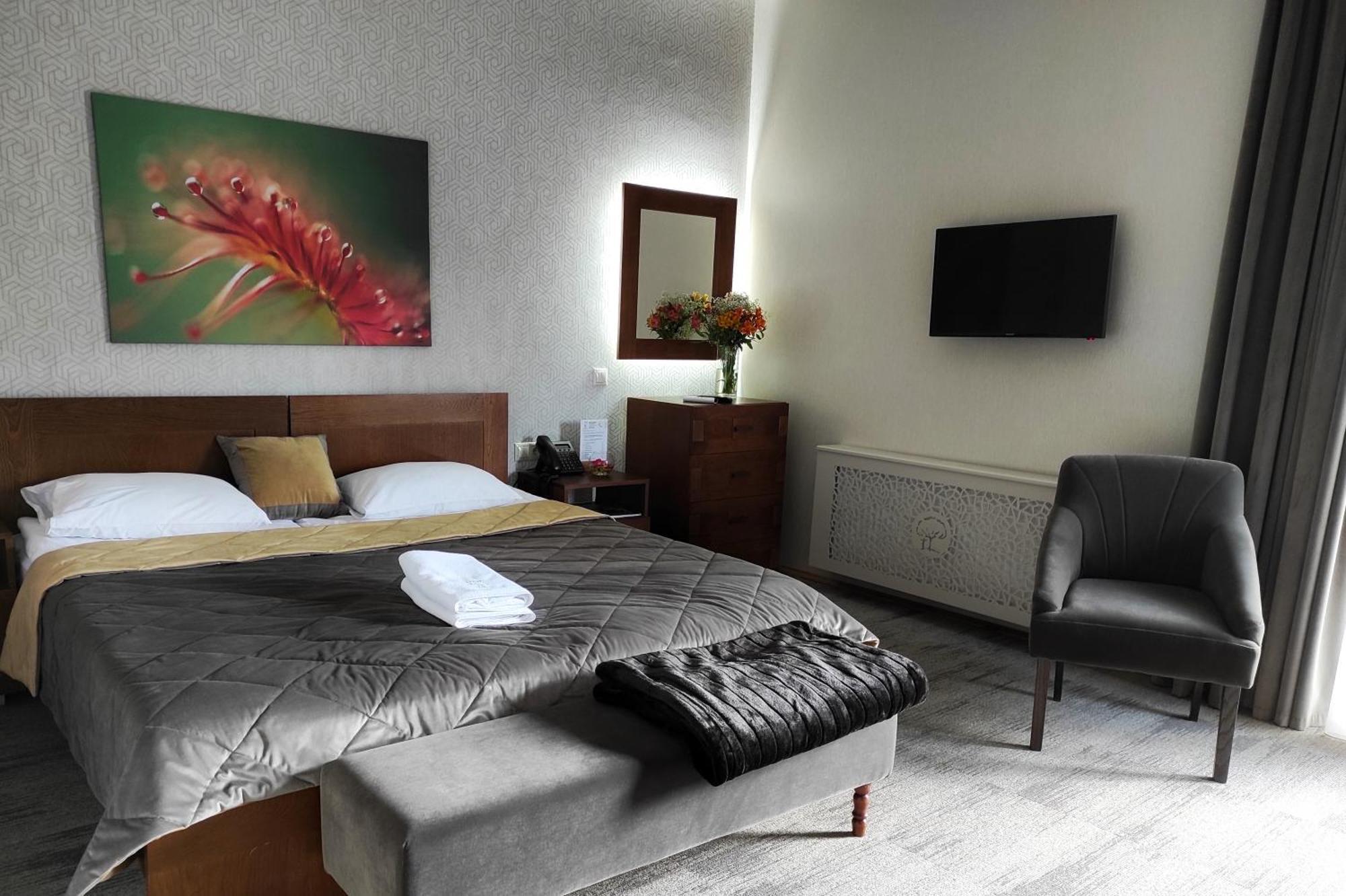 Double Room Bathroom