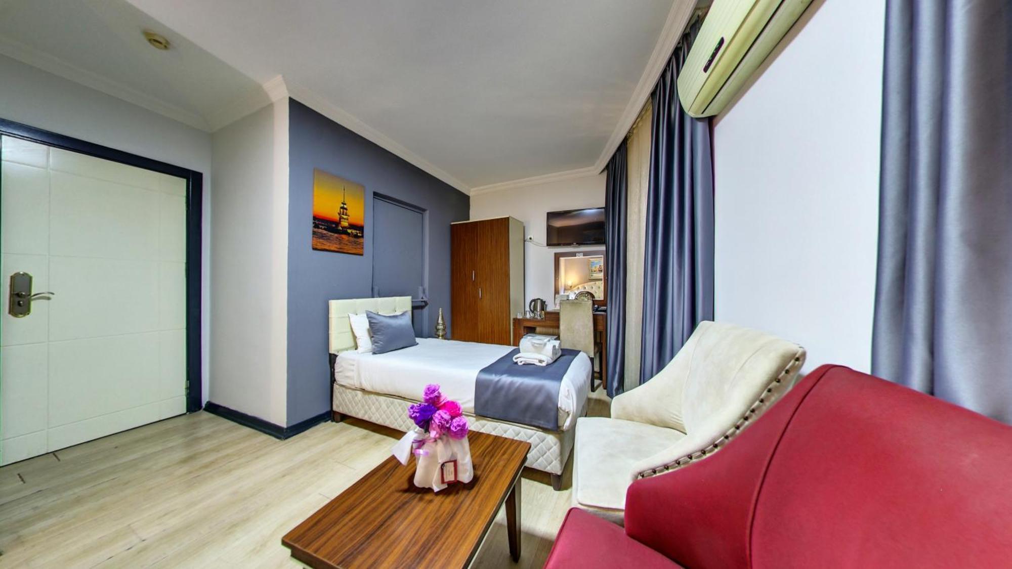 Deluxe Suite