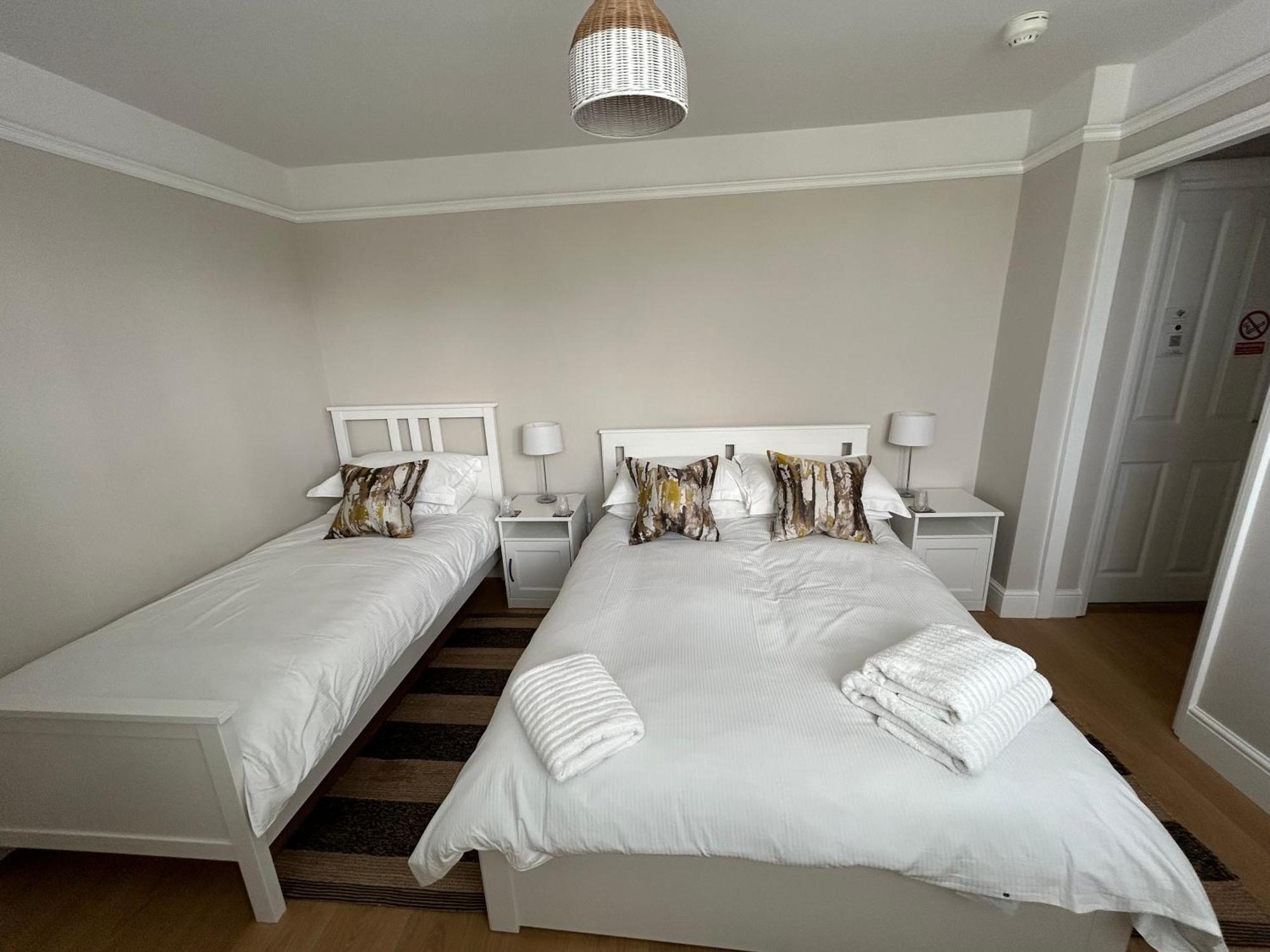 Triple Room with Private Bathroom