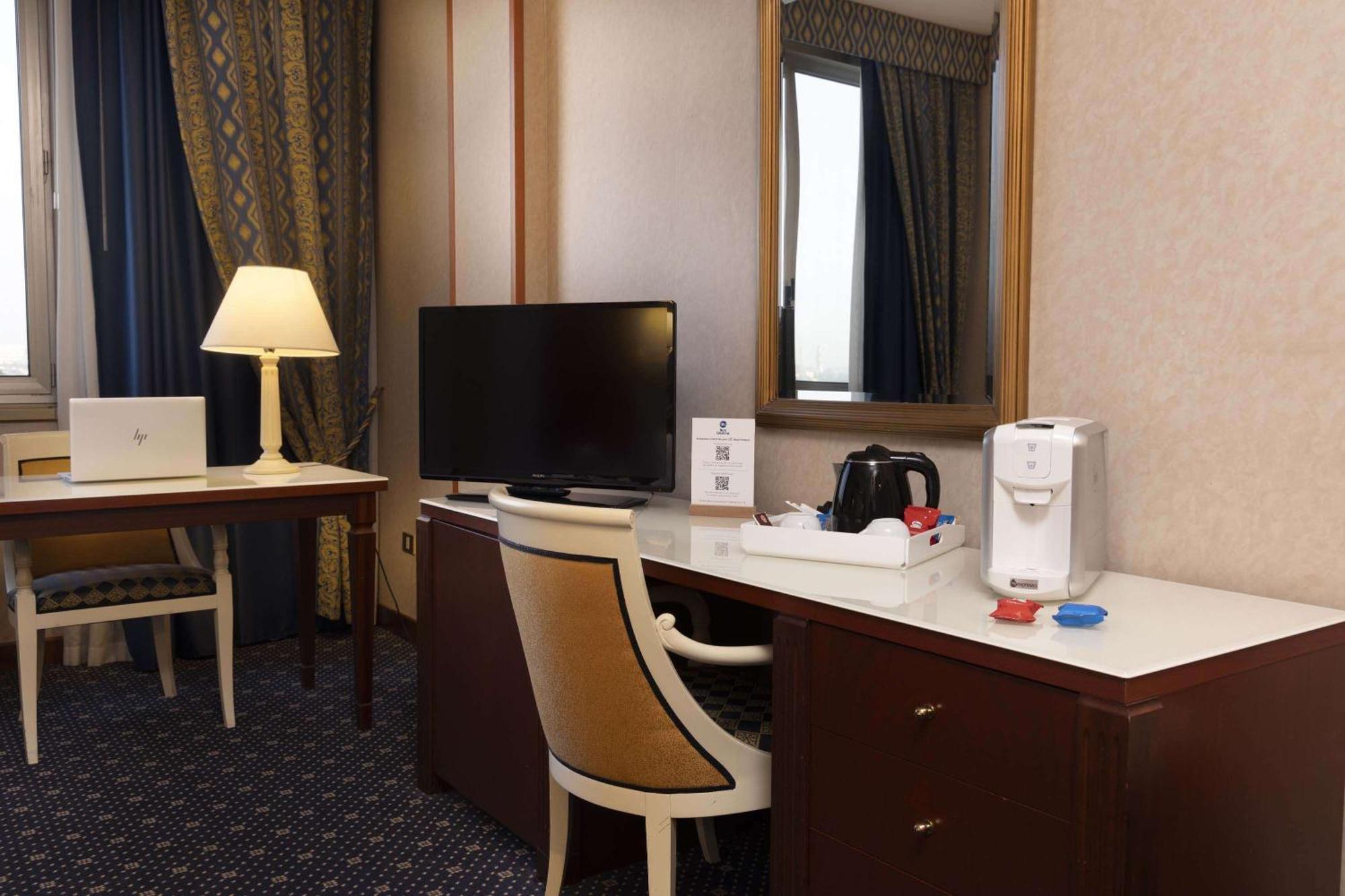 Executive King Room