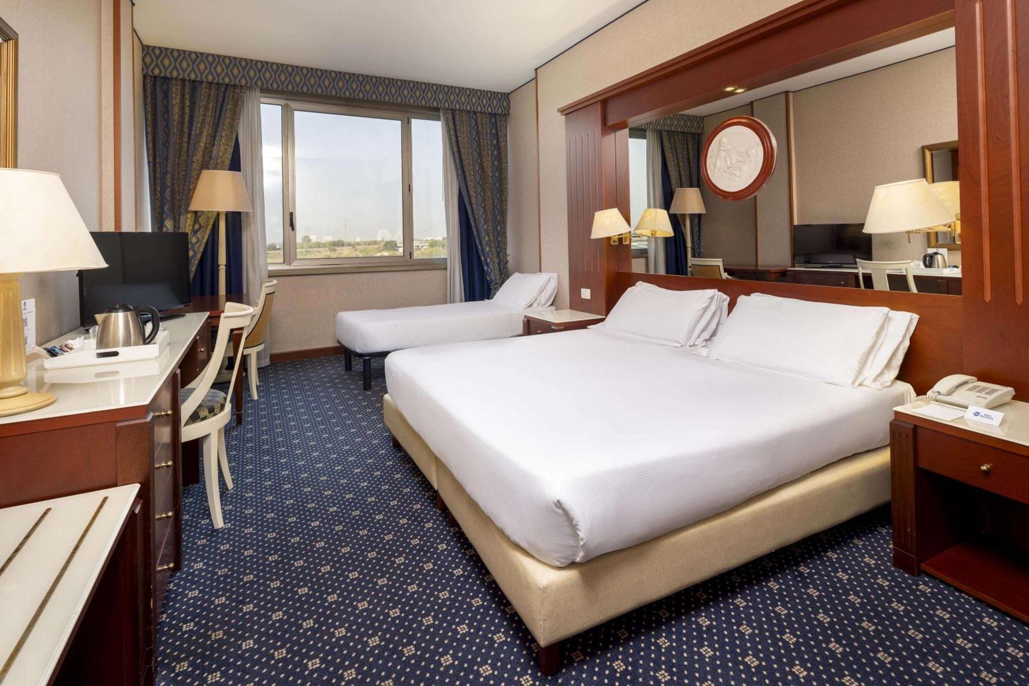 Triple Room 1 King 1 Single Bed