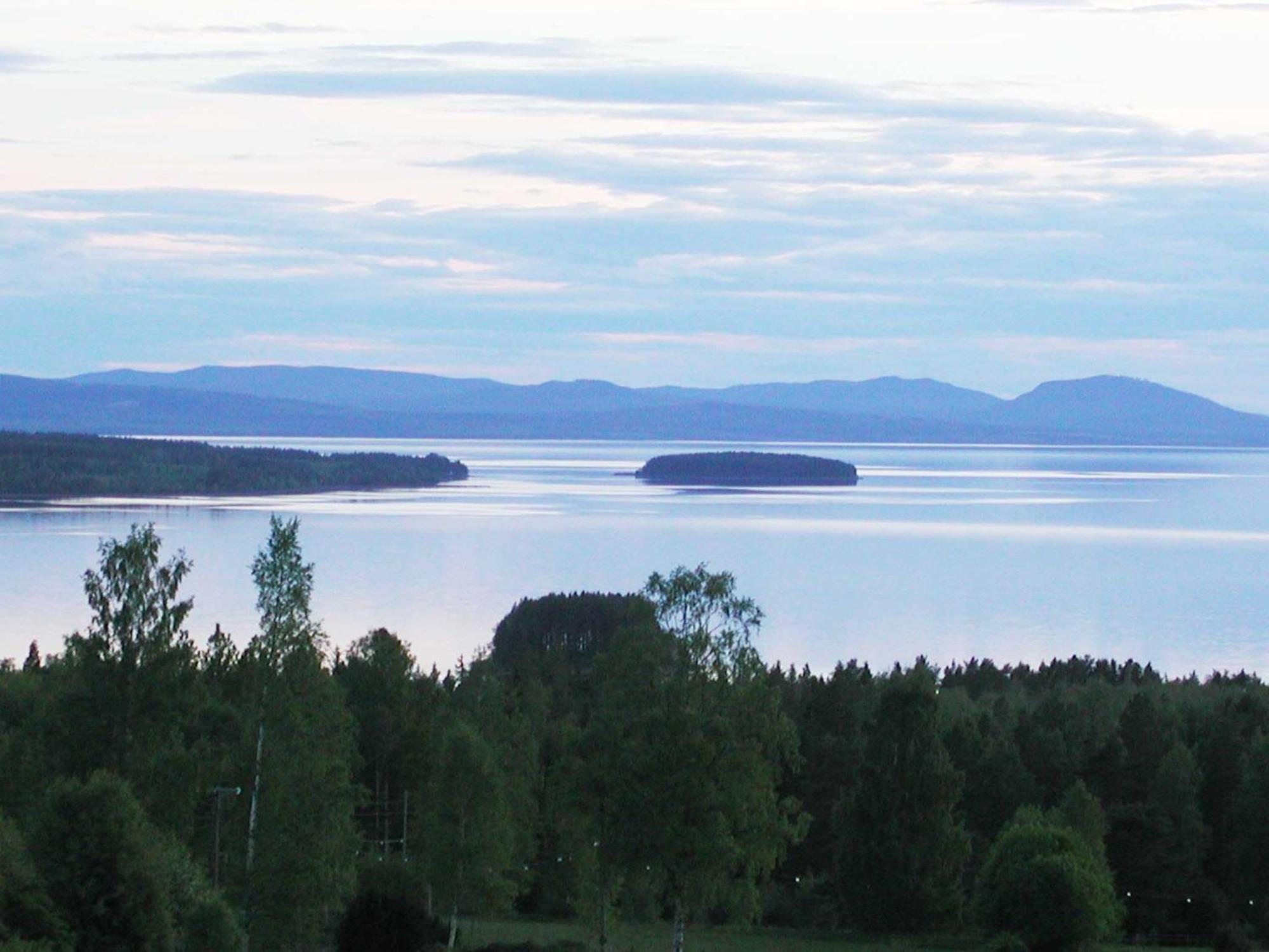 Suite with Lake View