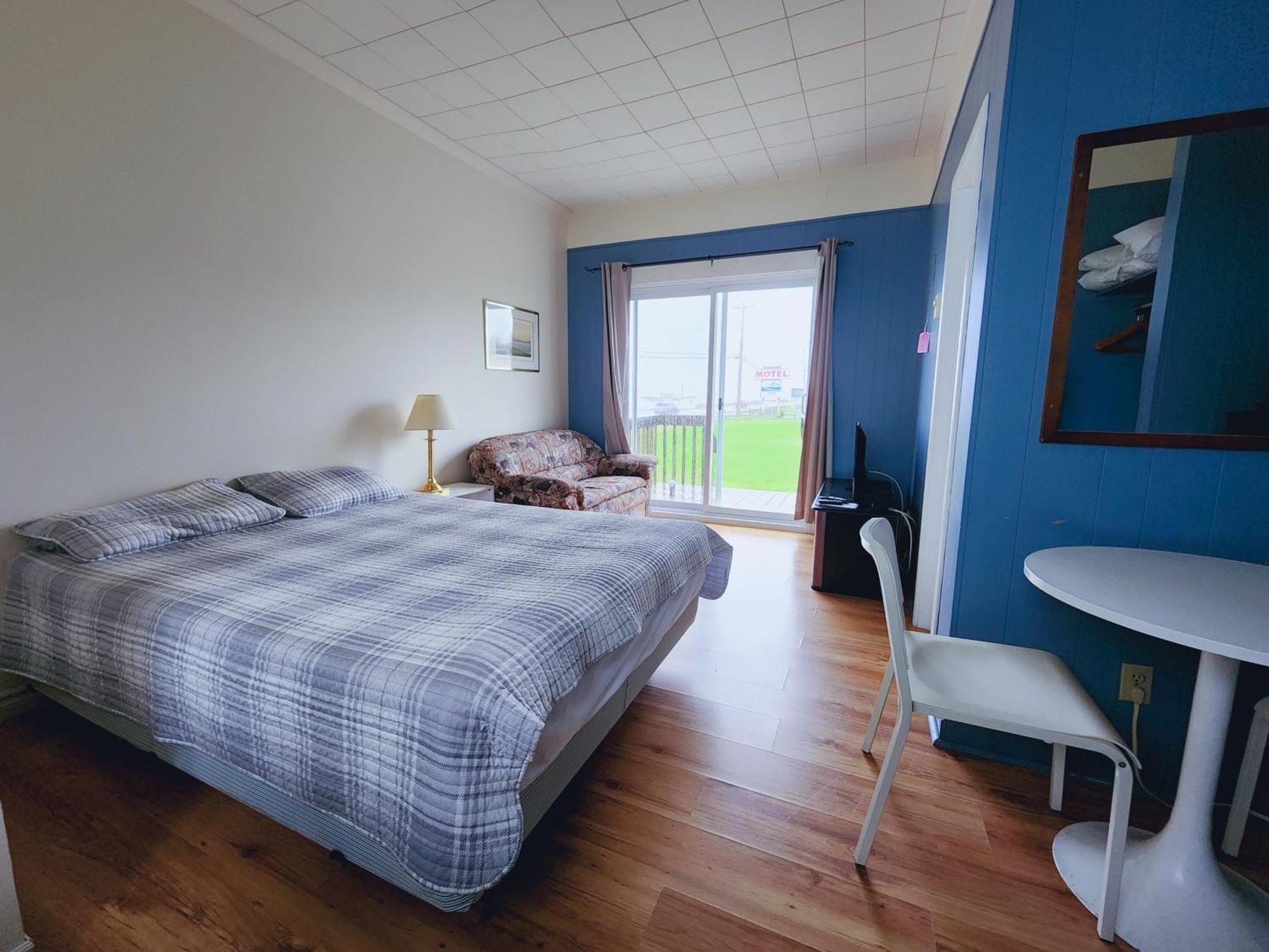 Chambre Lit Queen-Size - Vue sur Mer