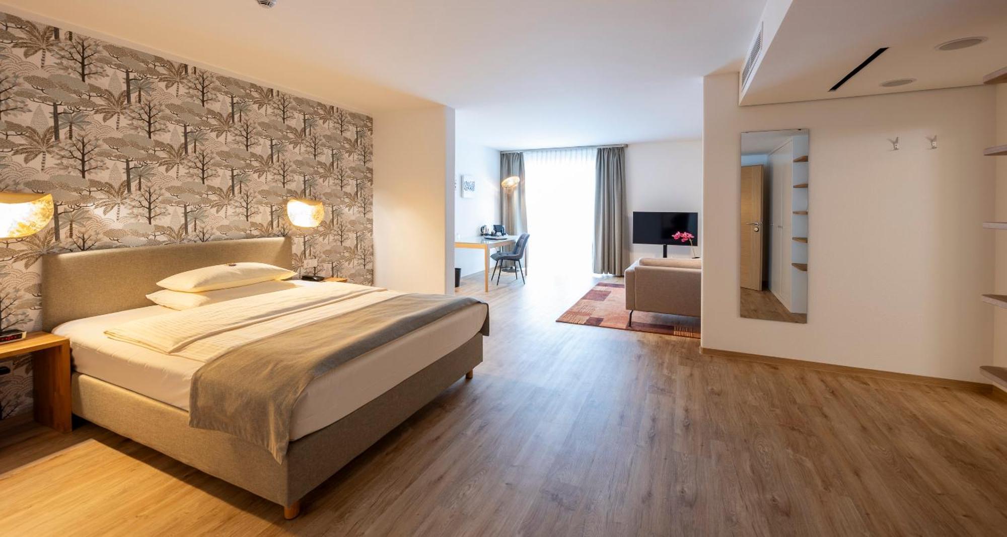Queen Suite