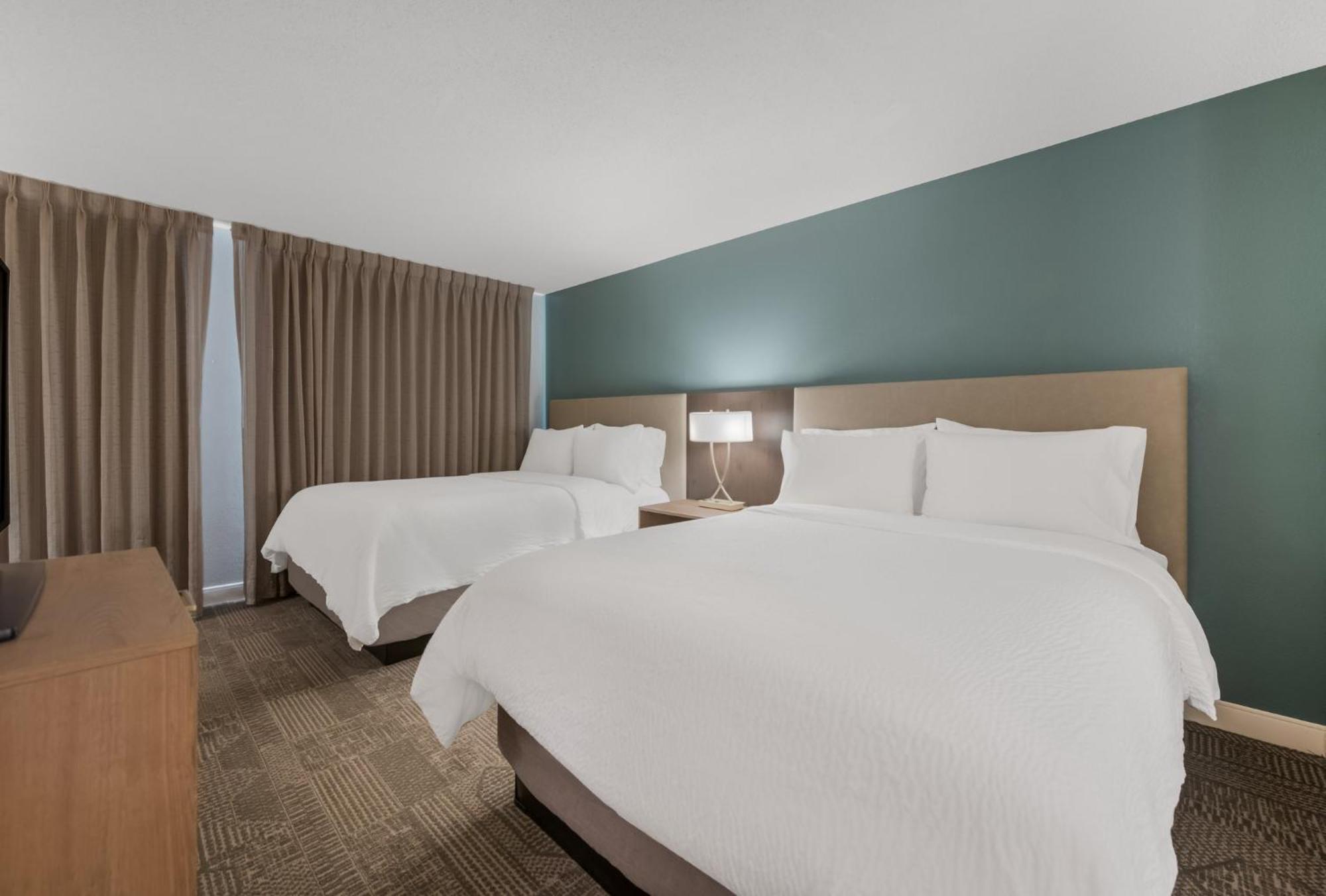 Two-Bedroom Suite Disability Access Tub Non-Smoking