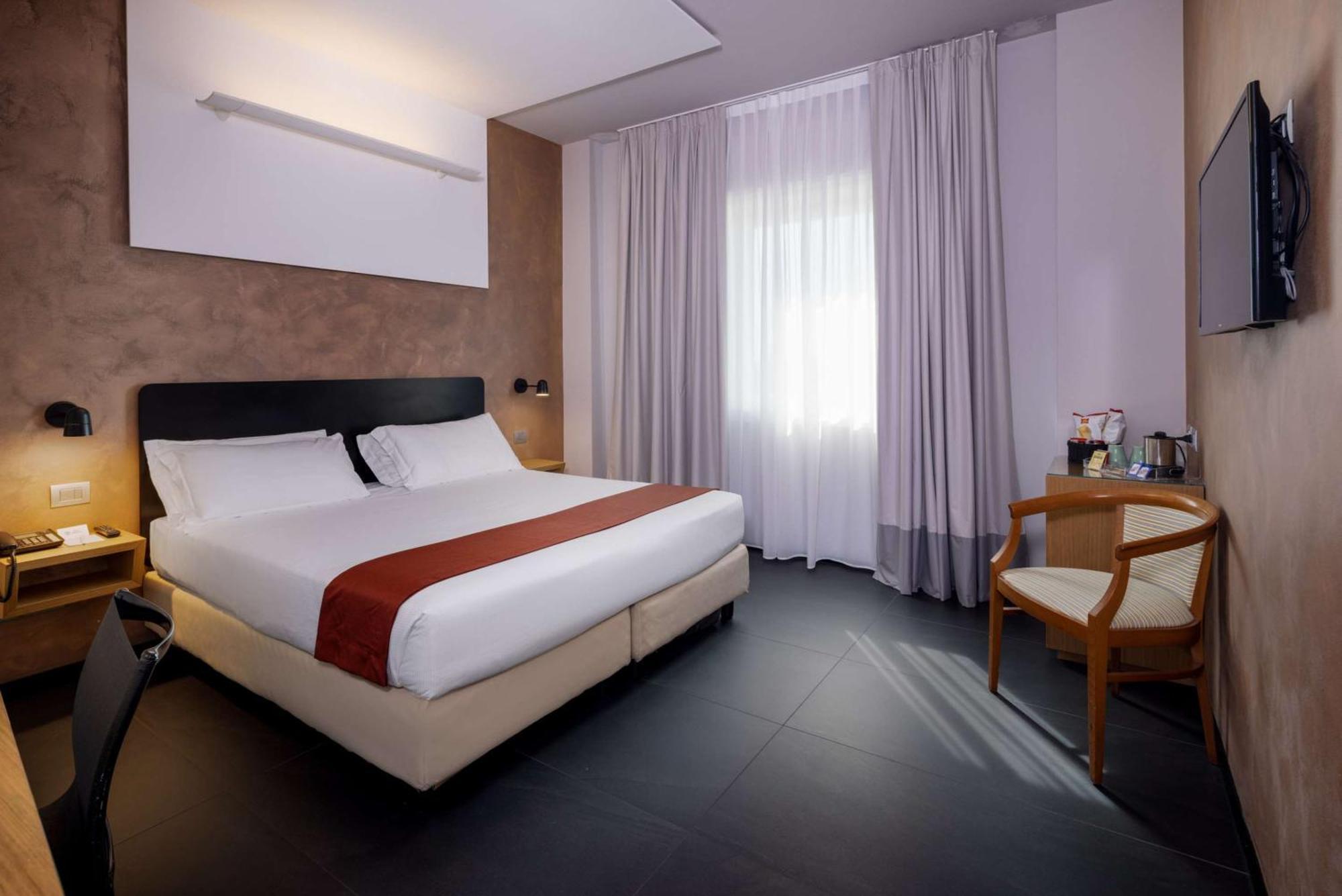 Comfort Queen Room Non-Smoking