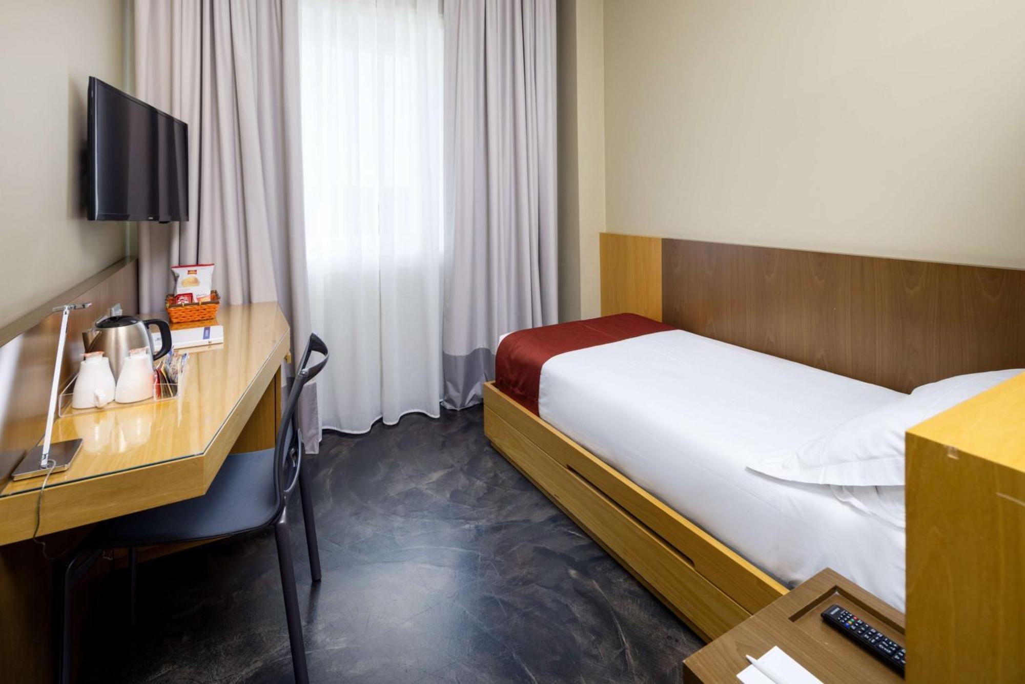 Standard Single Room Non-Smoking