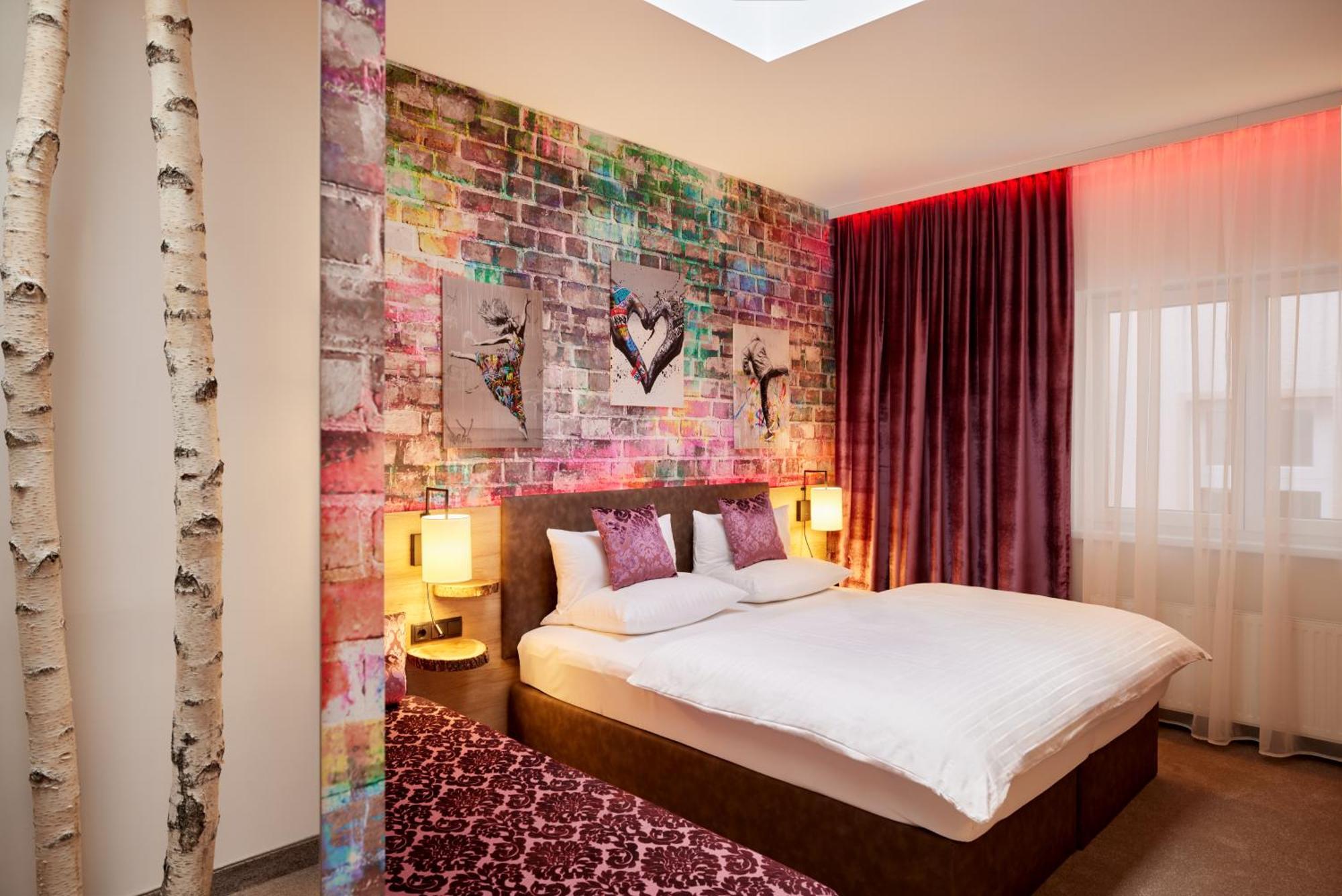 Happy Surprise Room