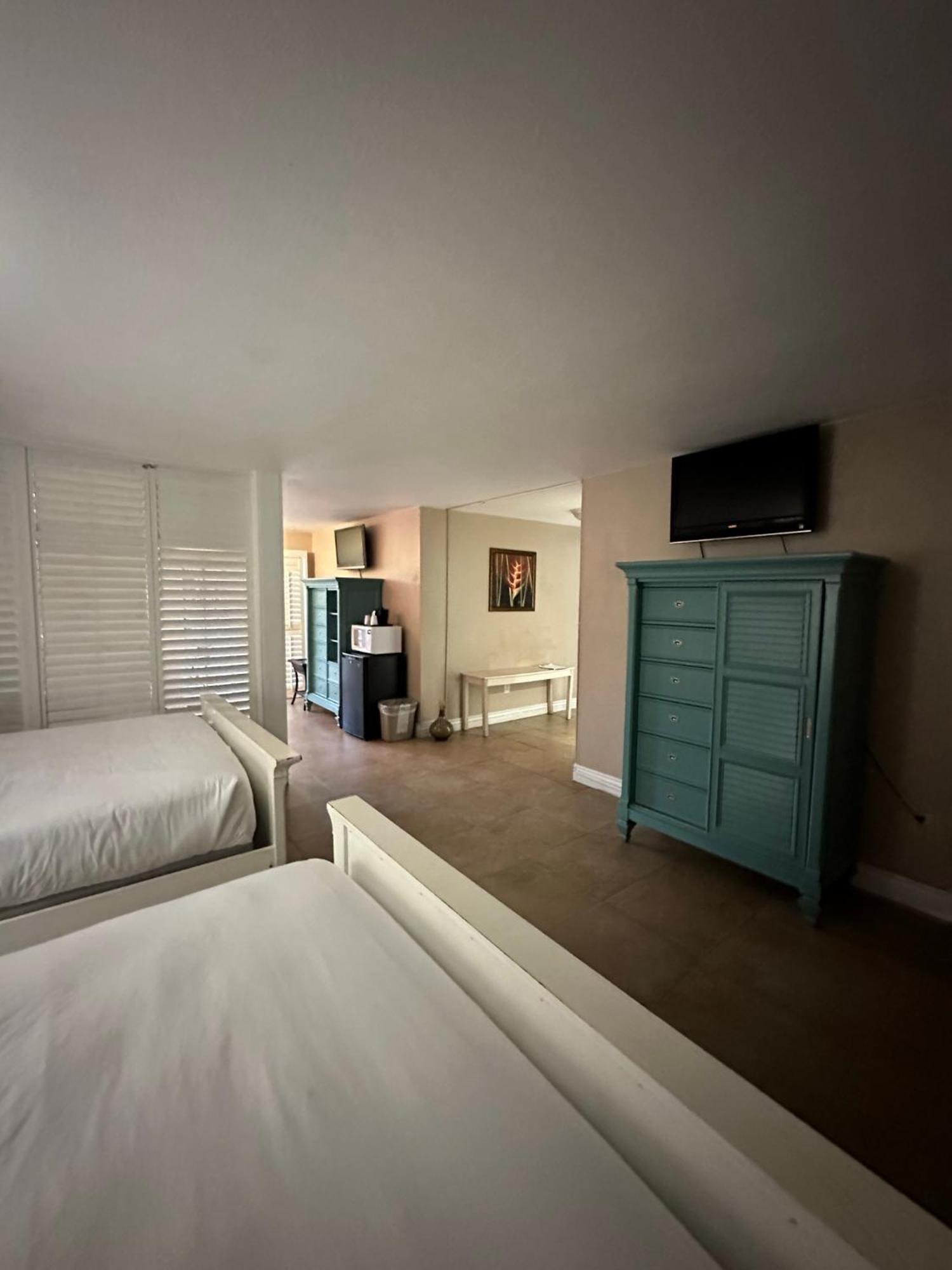 Queen Suite