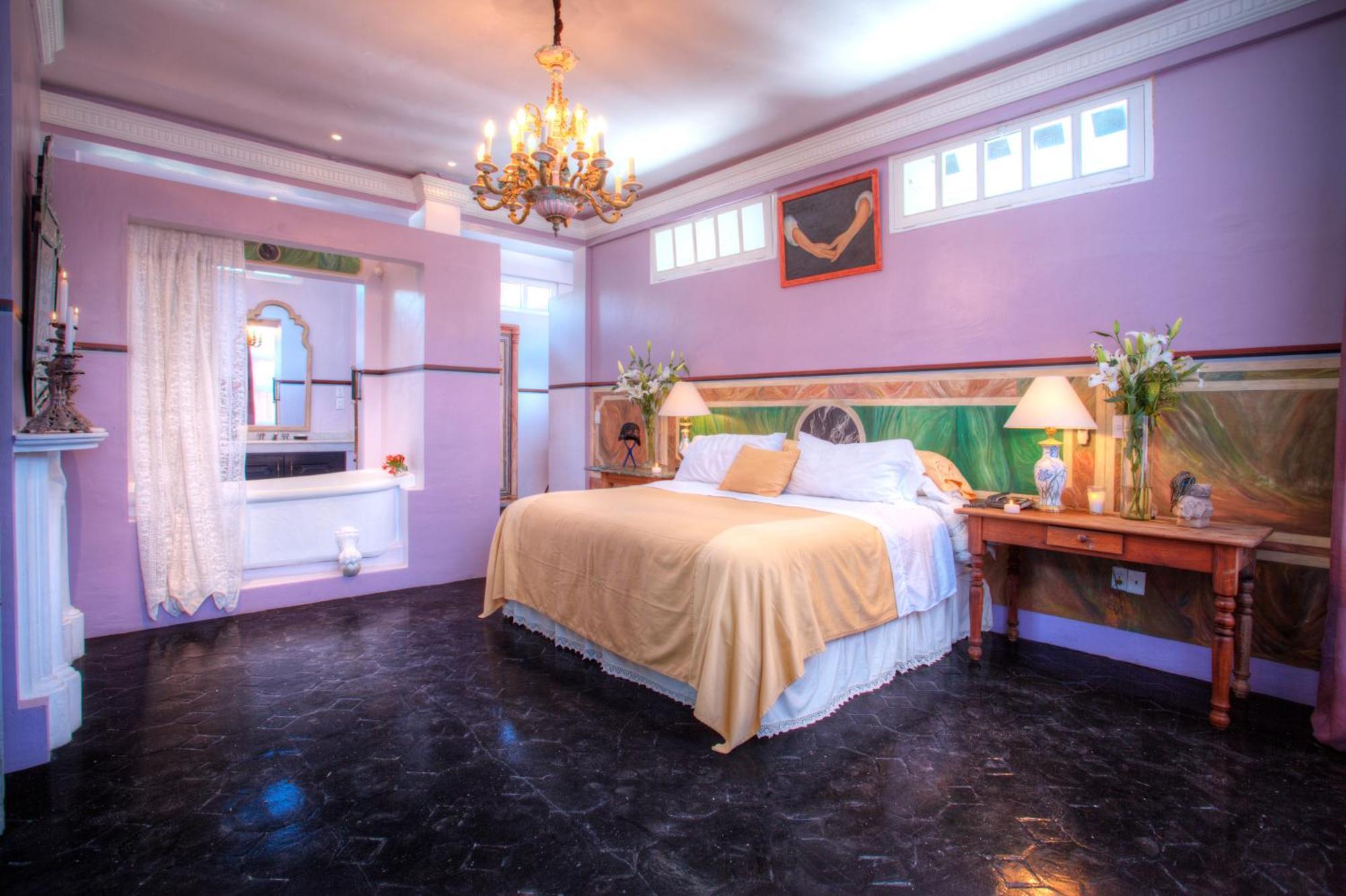 Maria King Room