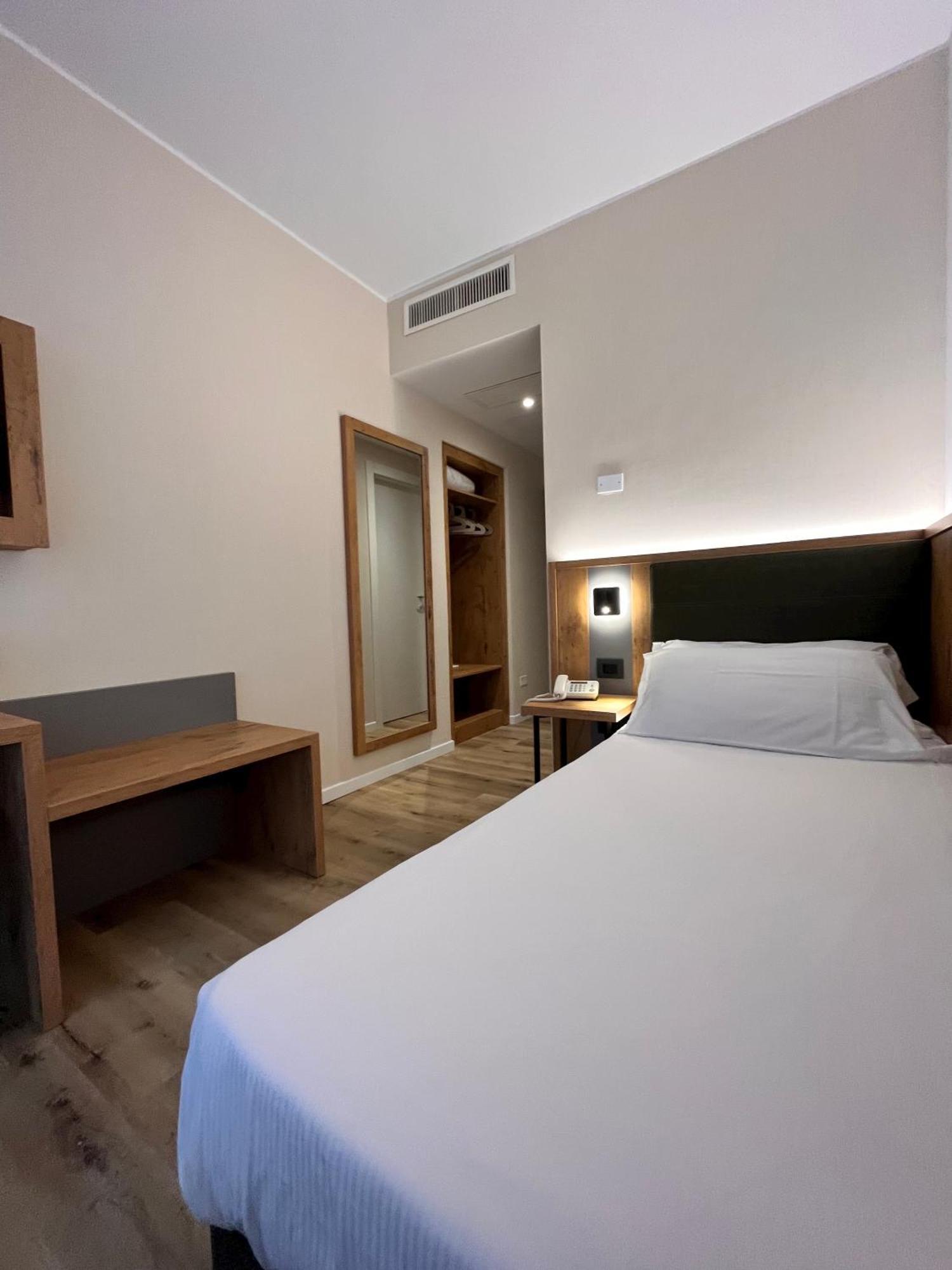Single Room,1542292027:JPEG