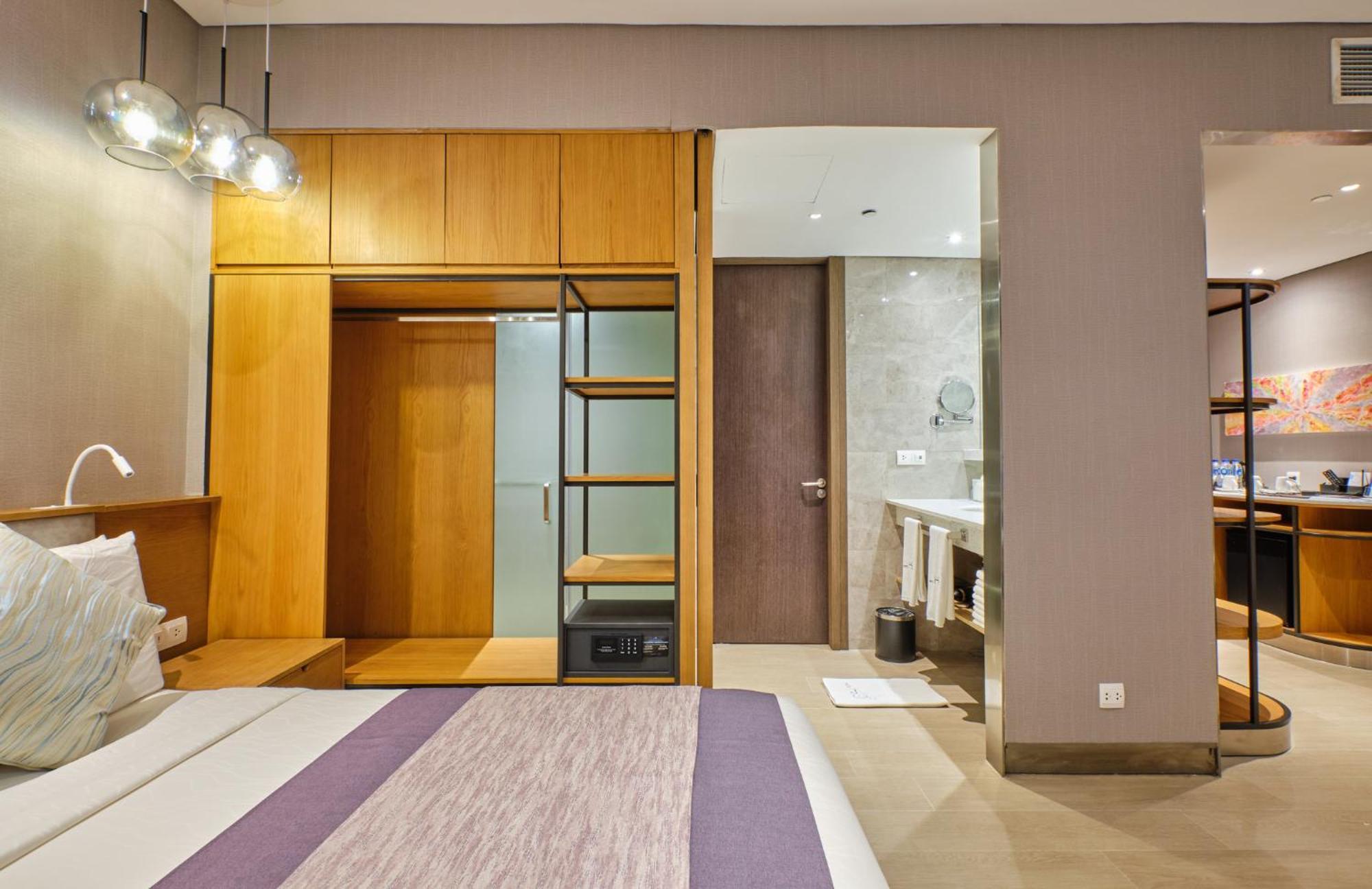 Family Studio