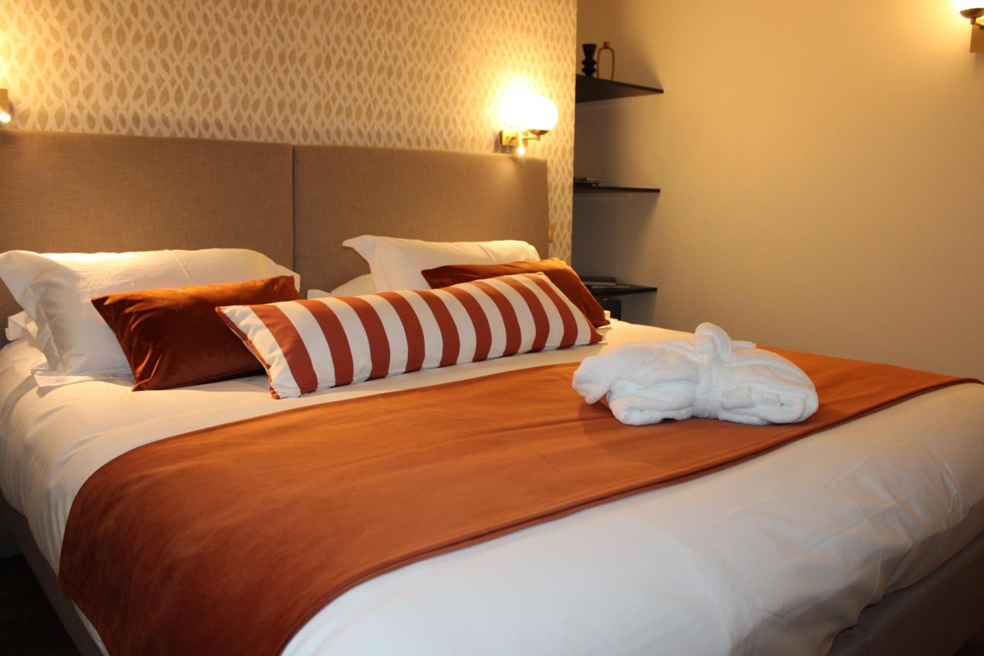 Deluxe King Room,1543801228:JPEG