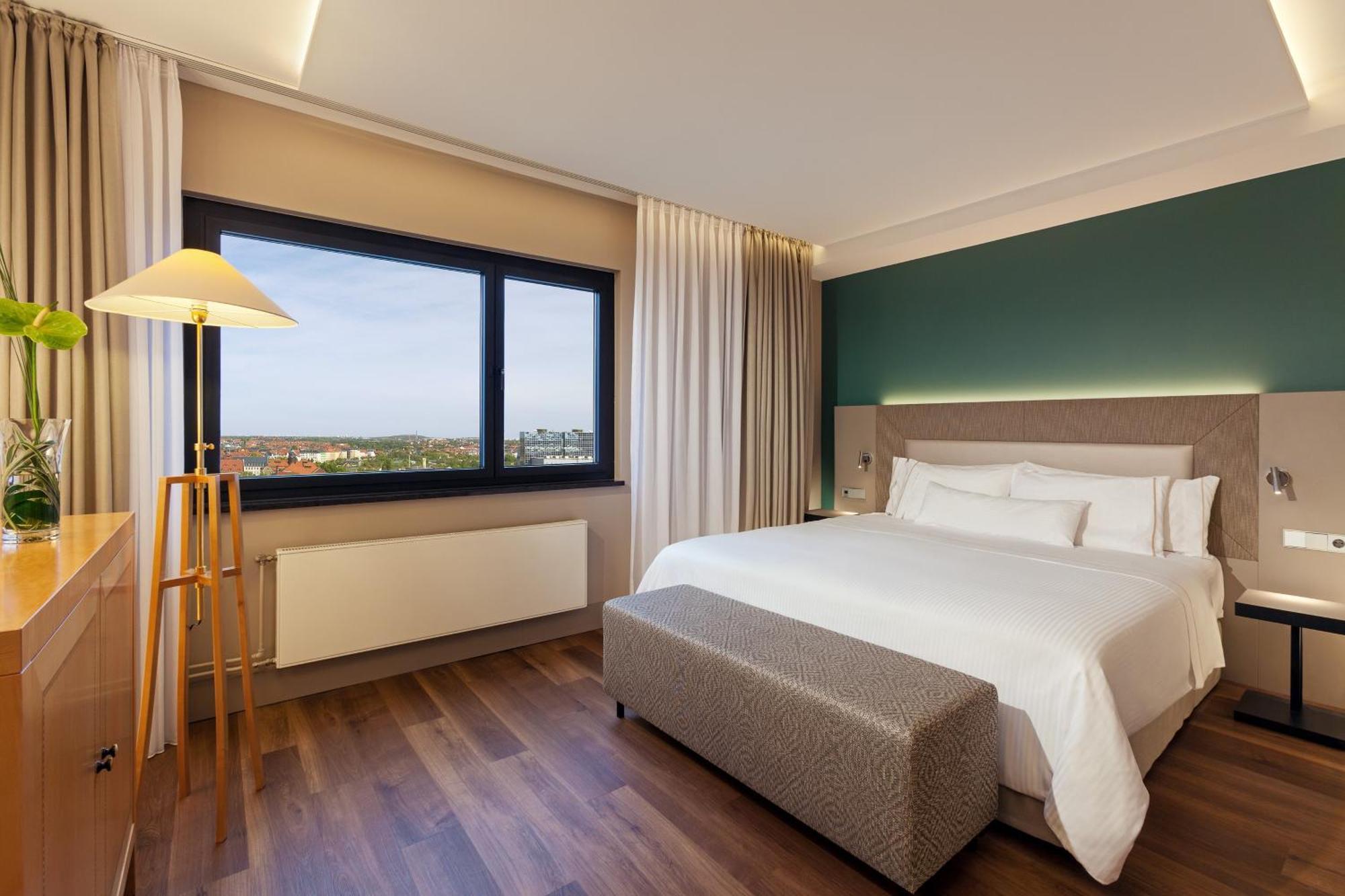 Suite Exécutive 1 Chambre Lit King-Size - Dernier Étage - Vue sur Ville