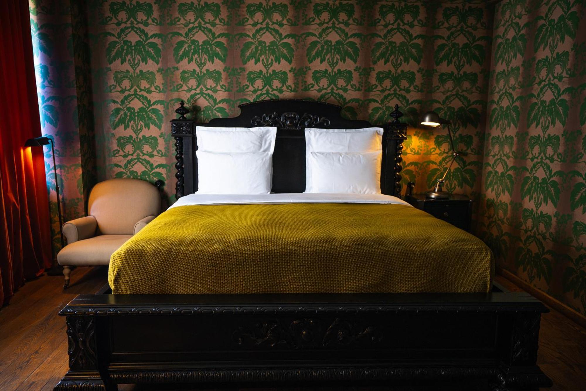 Garden View King Room