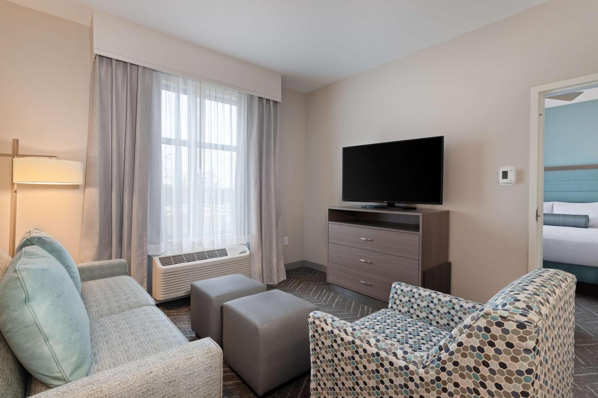 One-Bedroom King Suite