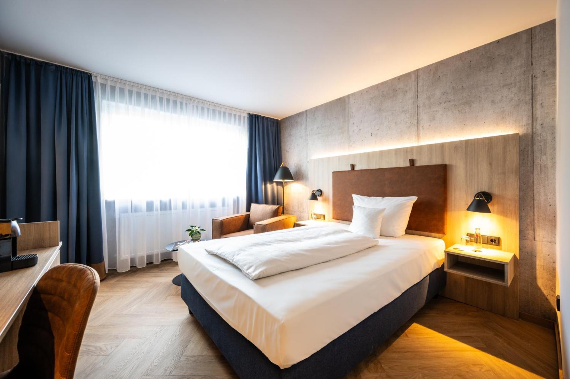 Superior Single Room,1544758153:JPEG