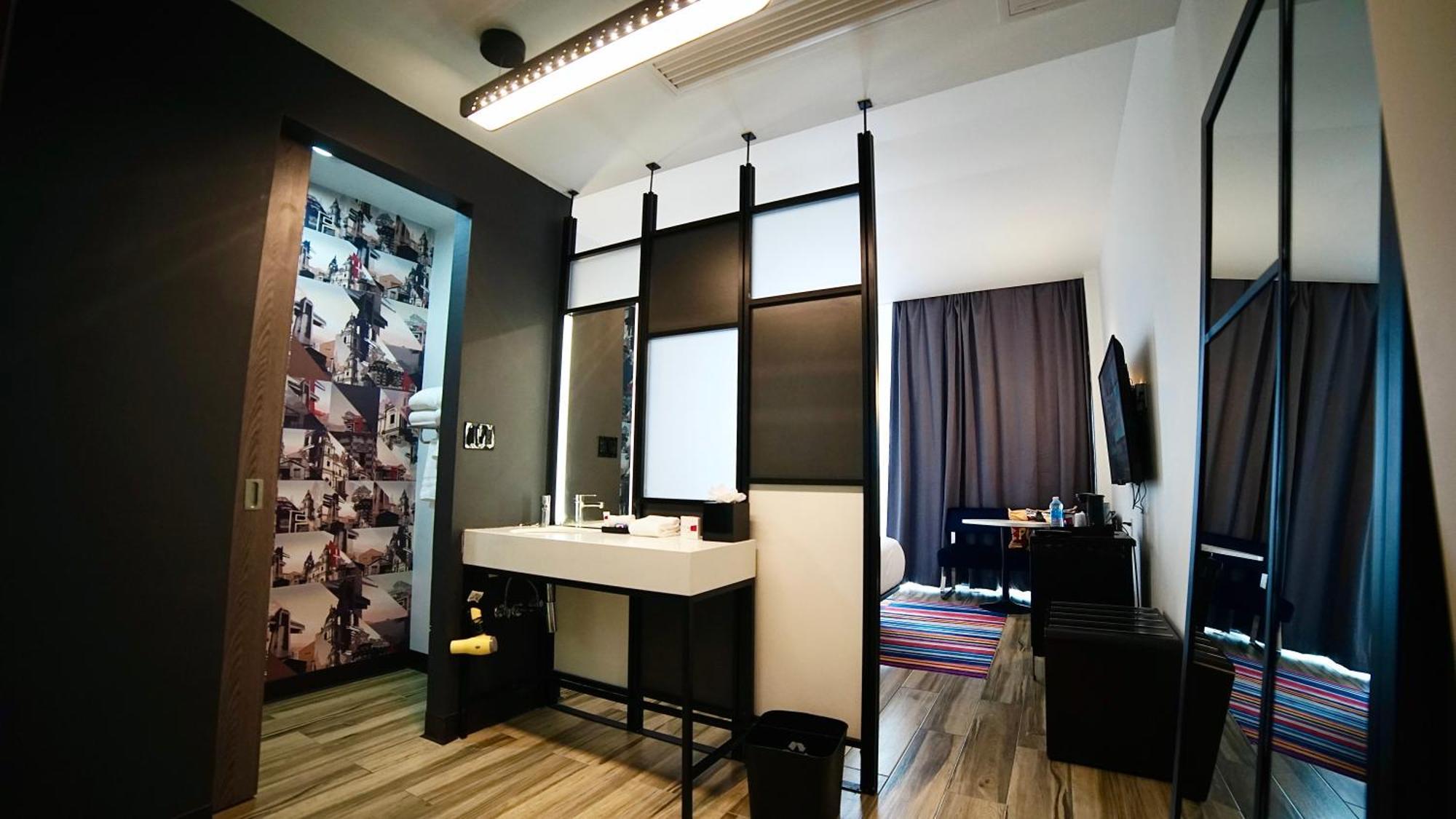 Economy Single Room