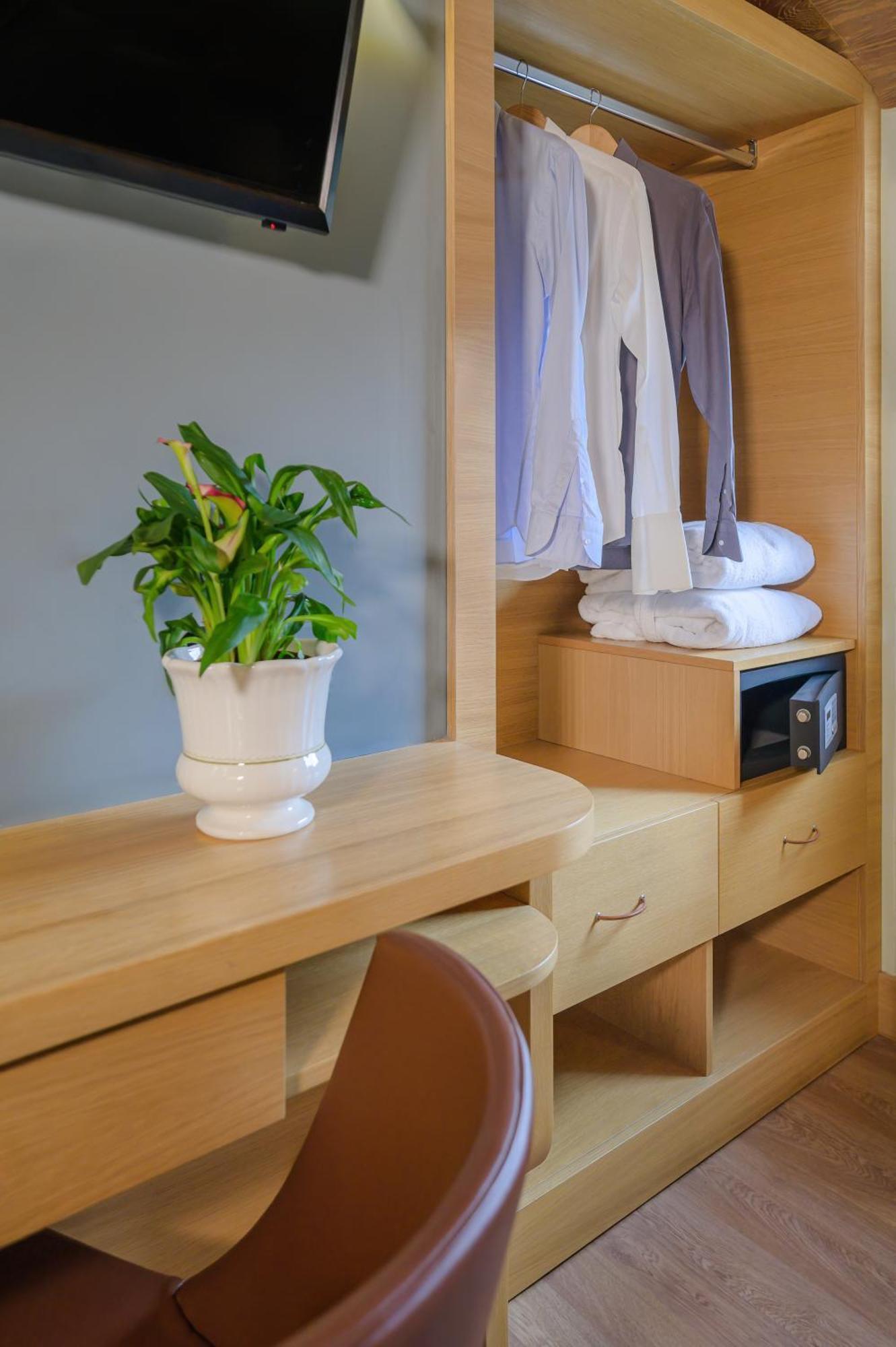 Triple Room,1546188973:JPEG