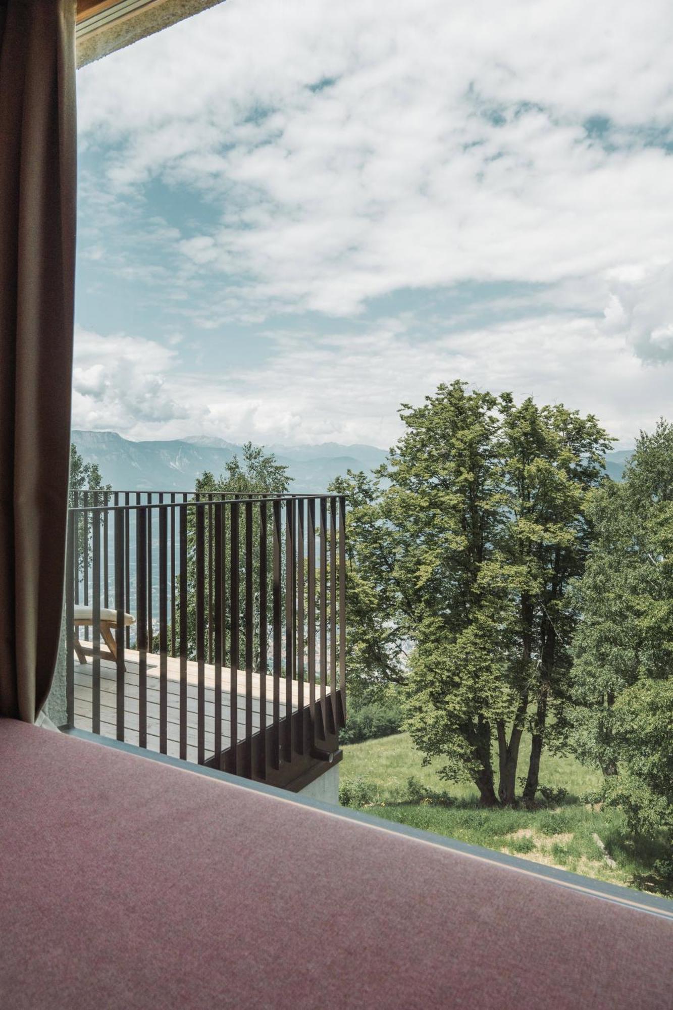 Suite Balcony,1546336744:JPEG