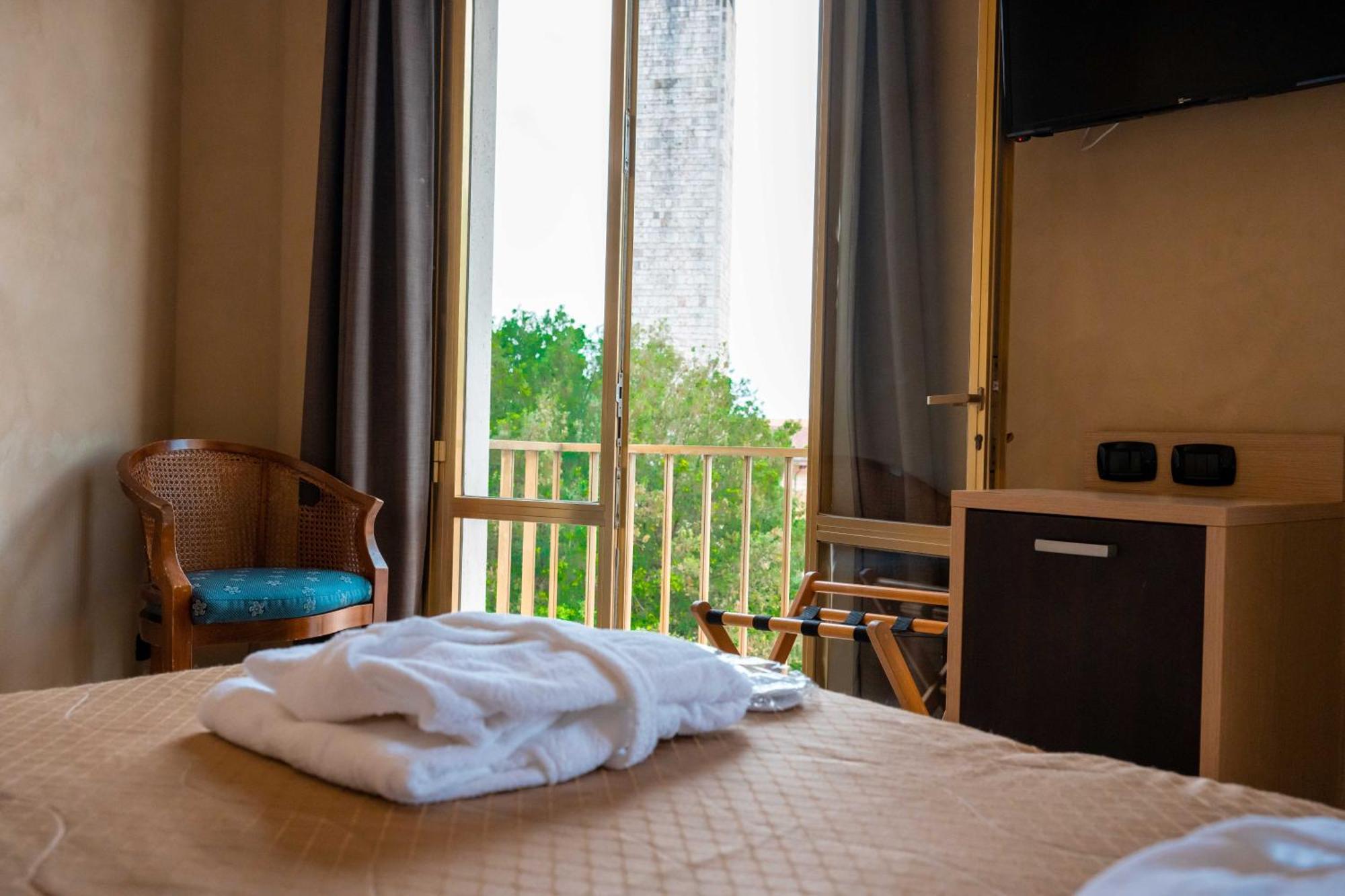 Superior Double or Twin Room,1546362886:JPEG