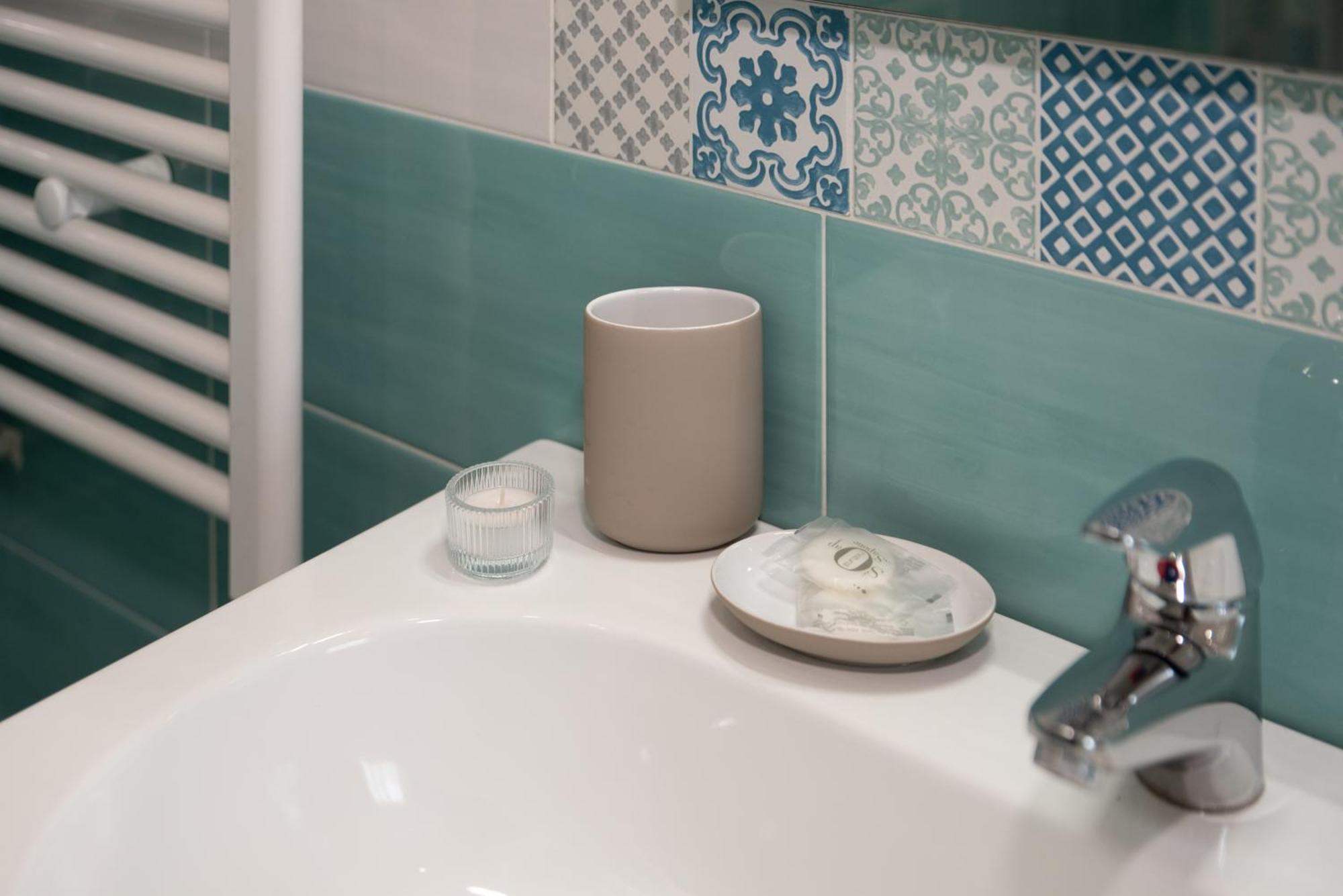 Double Room Private External Bathroom