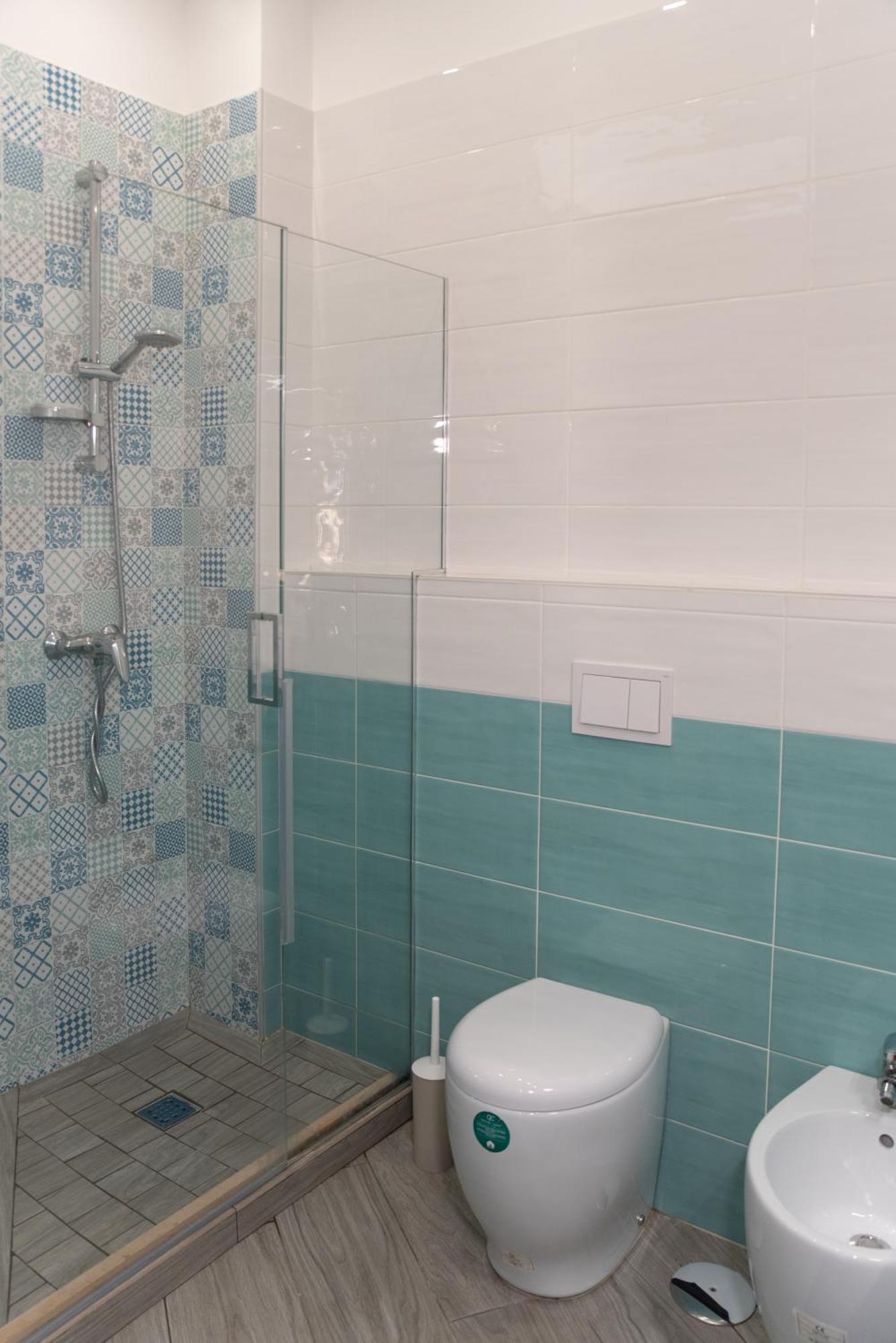 Double Room Private External Bathroom
