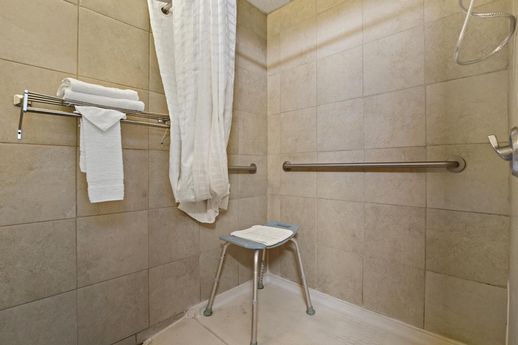 King Room or Accessible Non Smokng,1546881811:JPEG