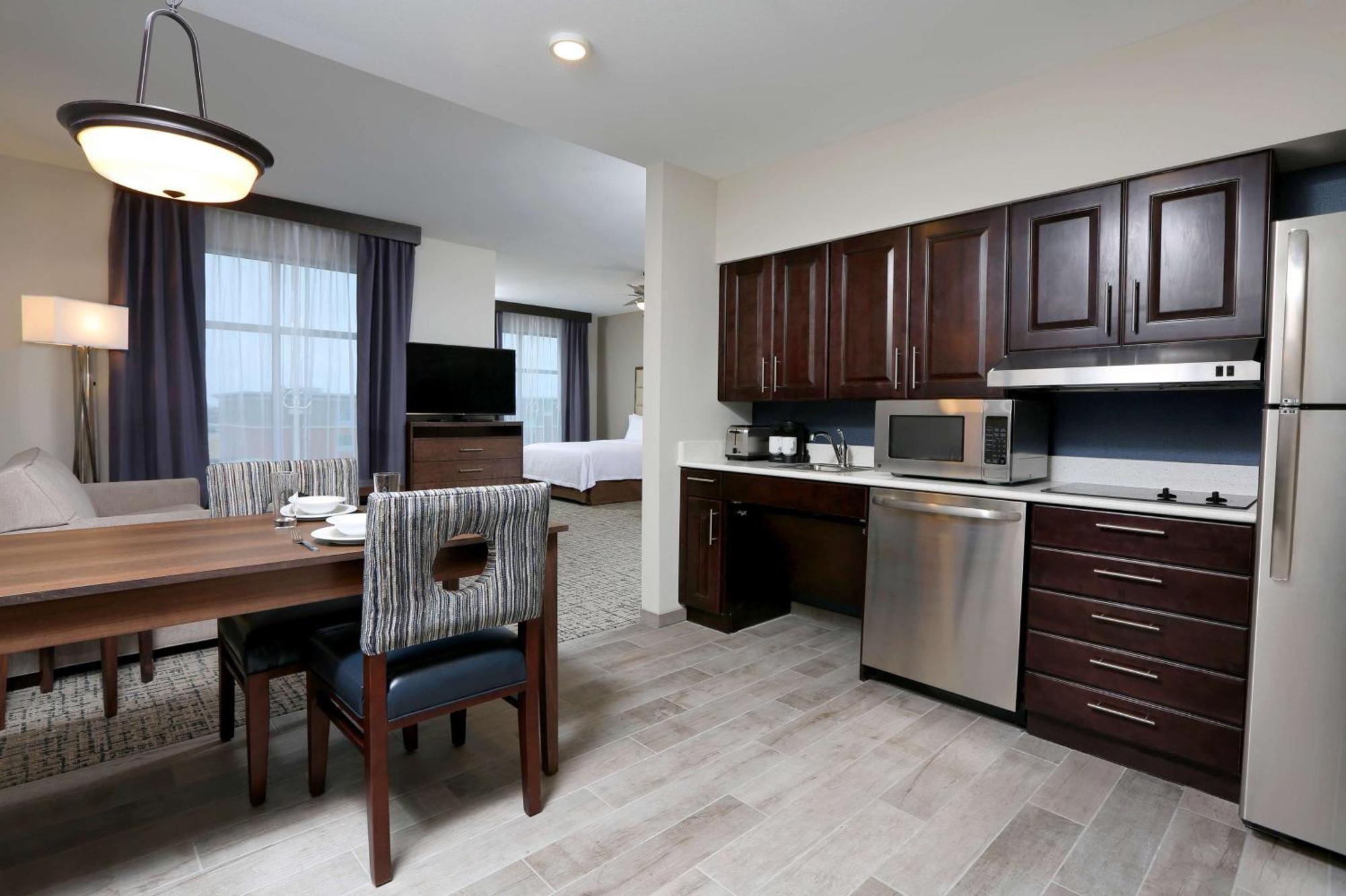King Studio Suite - Hearing Accessible/Non-Smoking