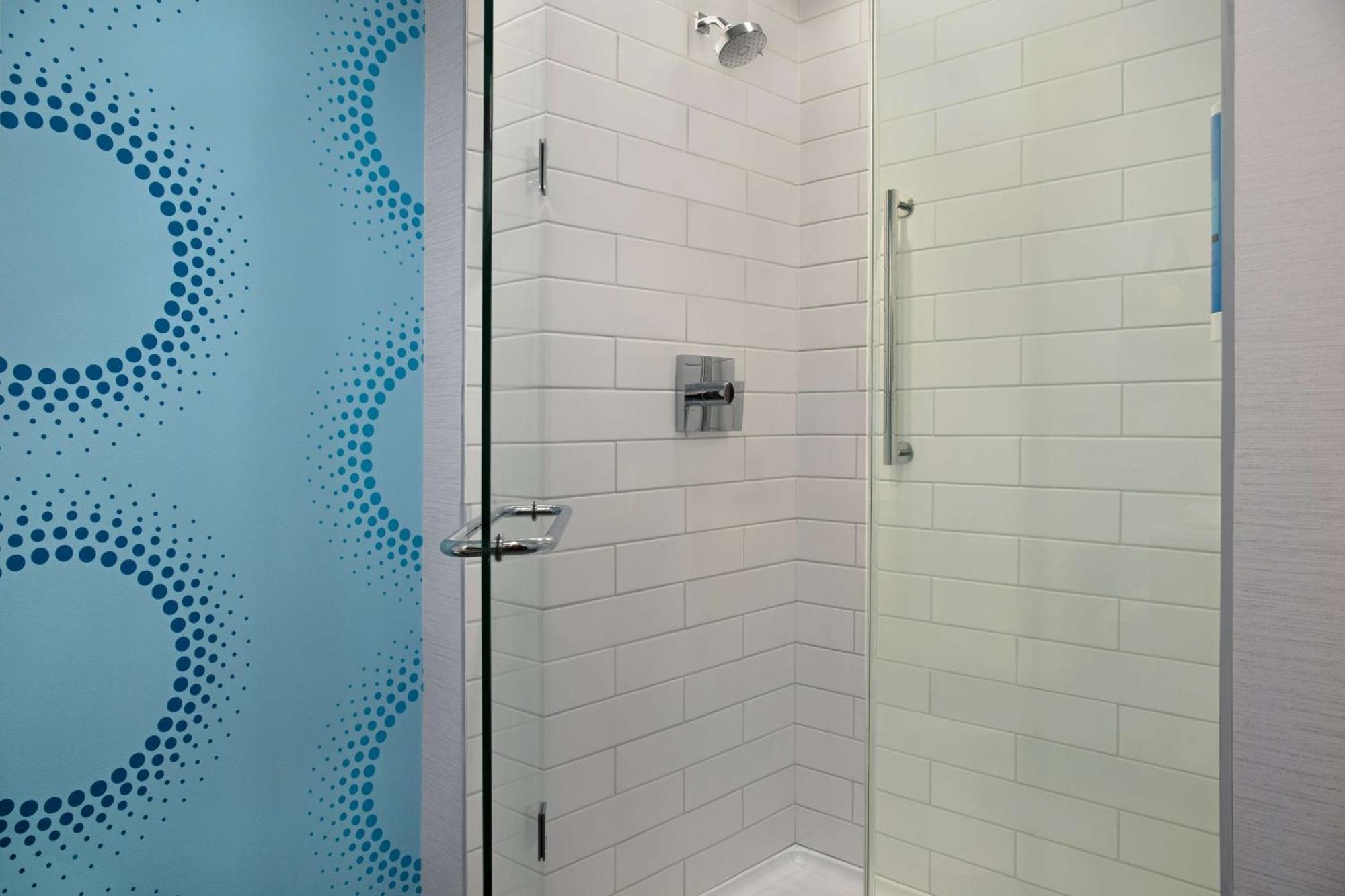 King Room Walk Shower