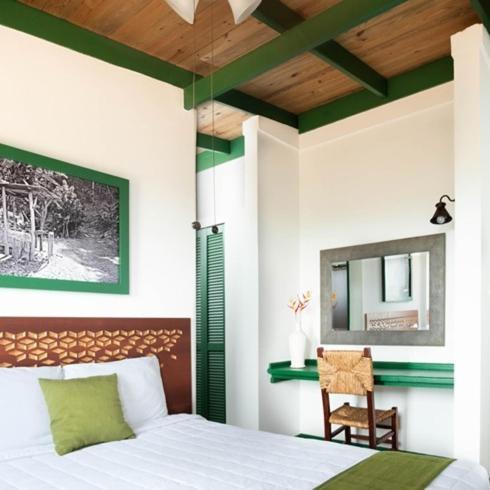 Standard Queen Room Economy-Robusta II