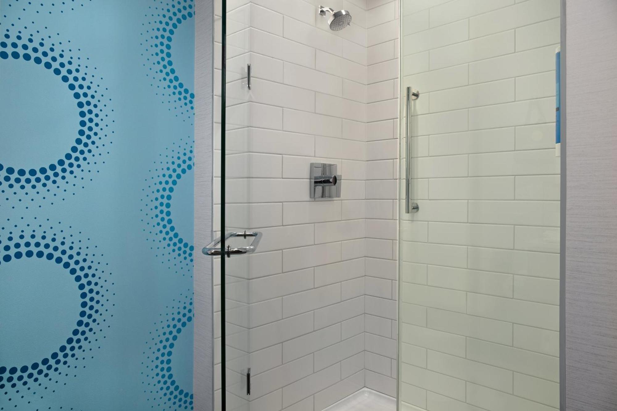 King Room Walk Shower