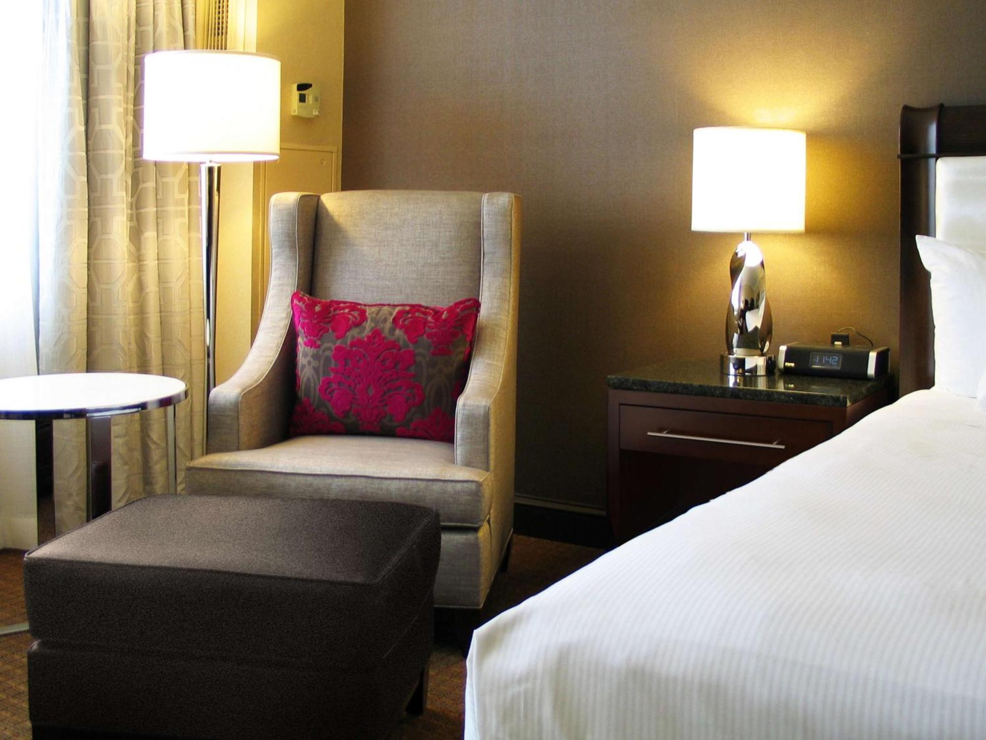 King Room,1552441858:JPEG