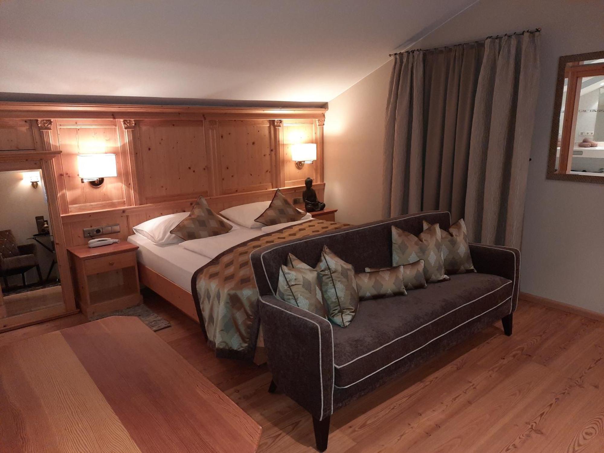 Double Room,1547819332:JPEG