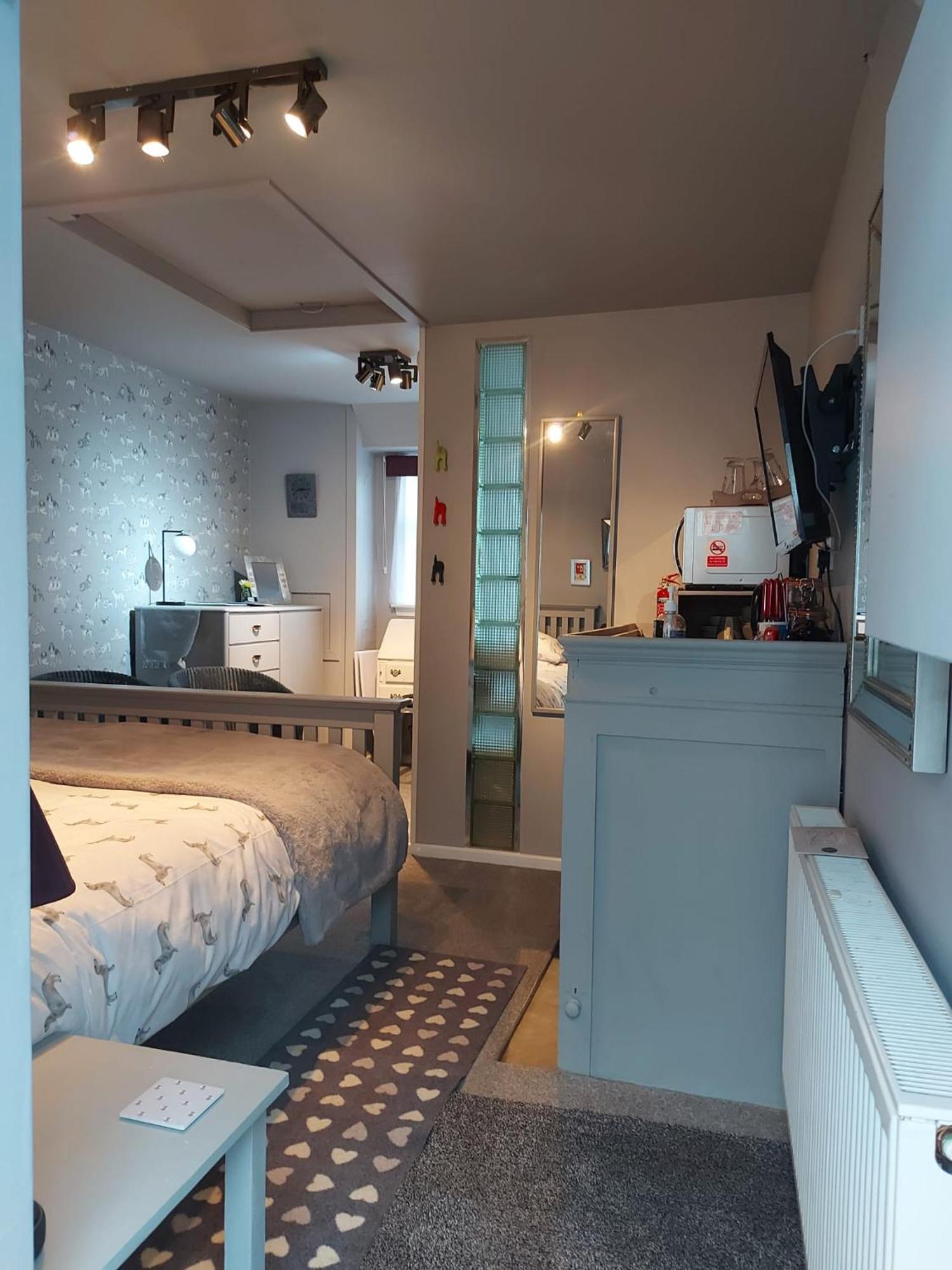 Standard King Room