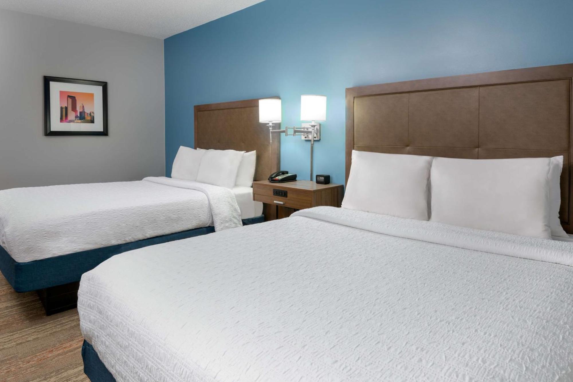 Room with Two Queen Beds - Non-Smoking
