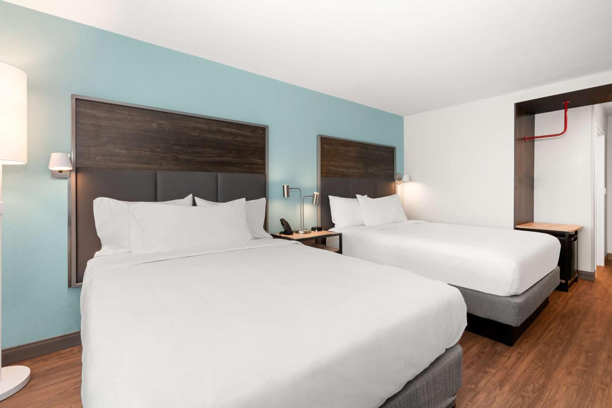 Queen Room Two Queen Beds