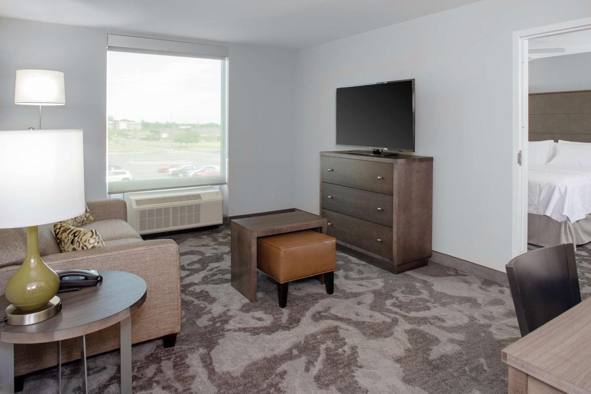 One-Bedroom King Suite Non-Smoking