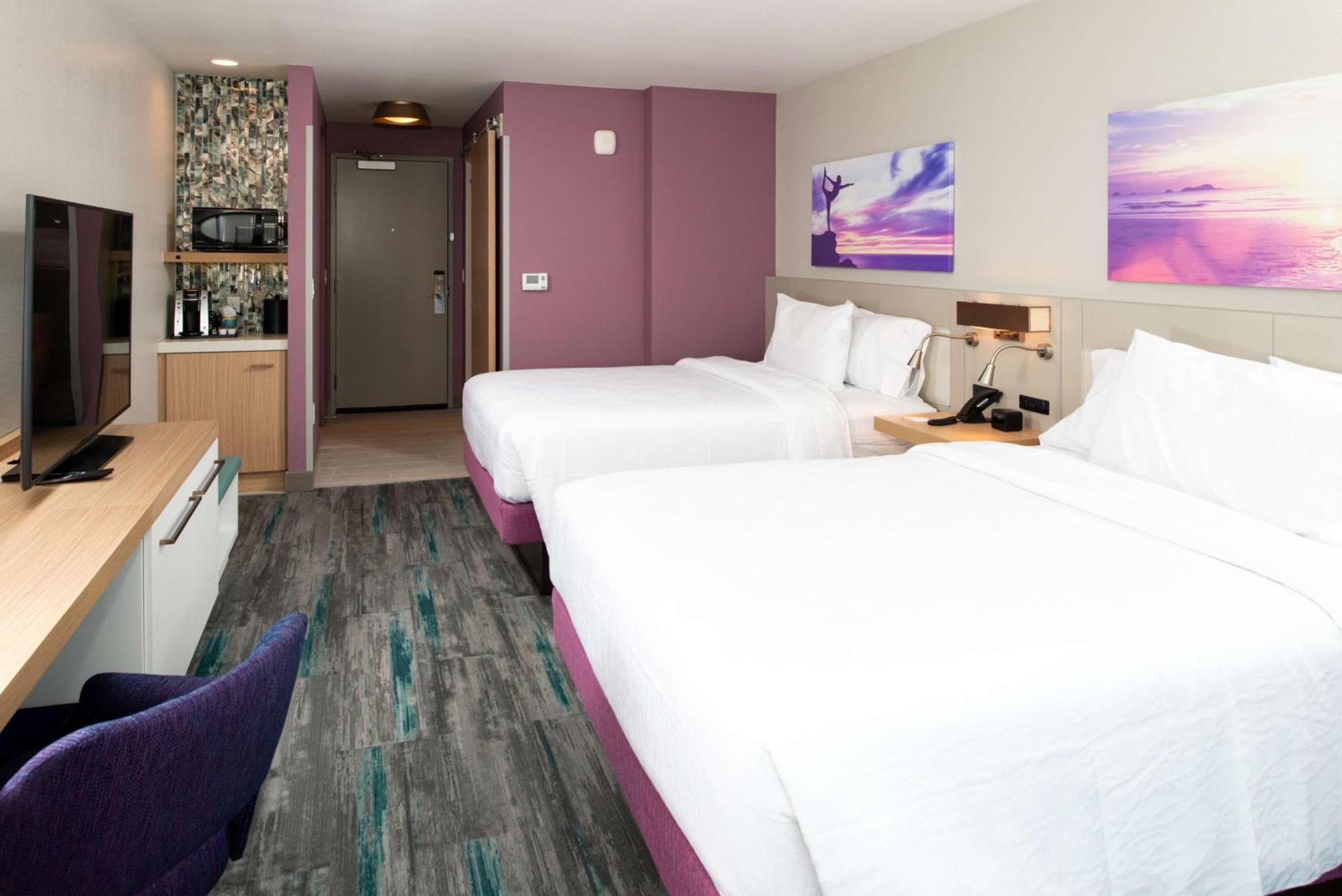 Queen Room Two Queen Beds