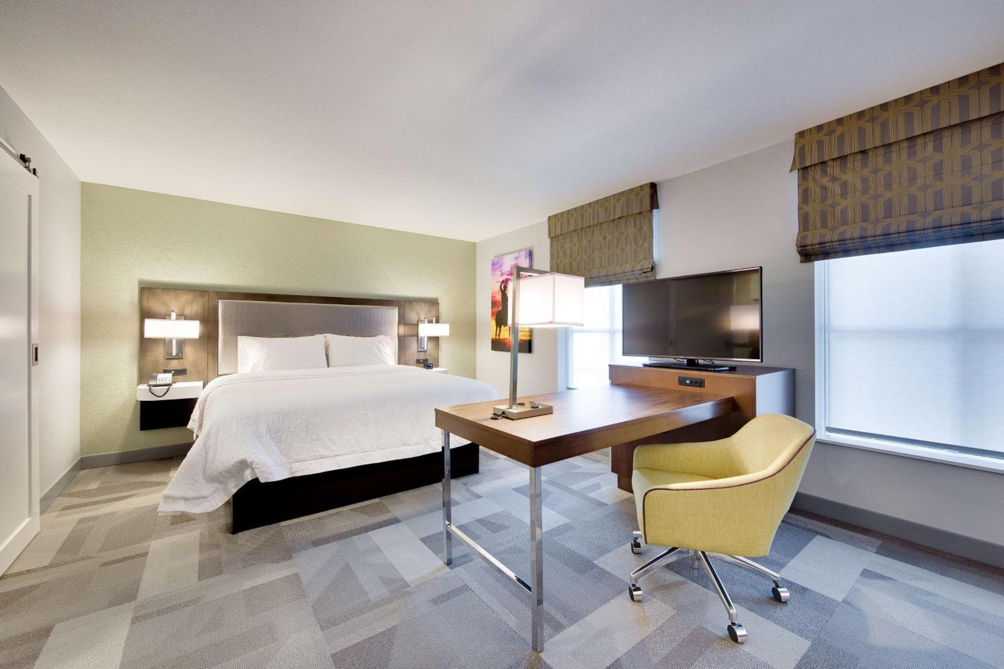 King Studio Suite - Hearing Accessible/Non-Smoking