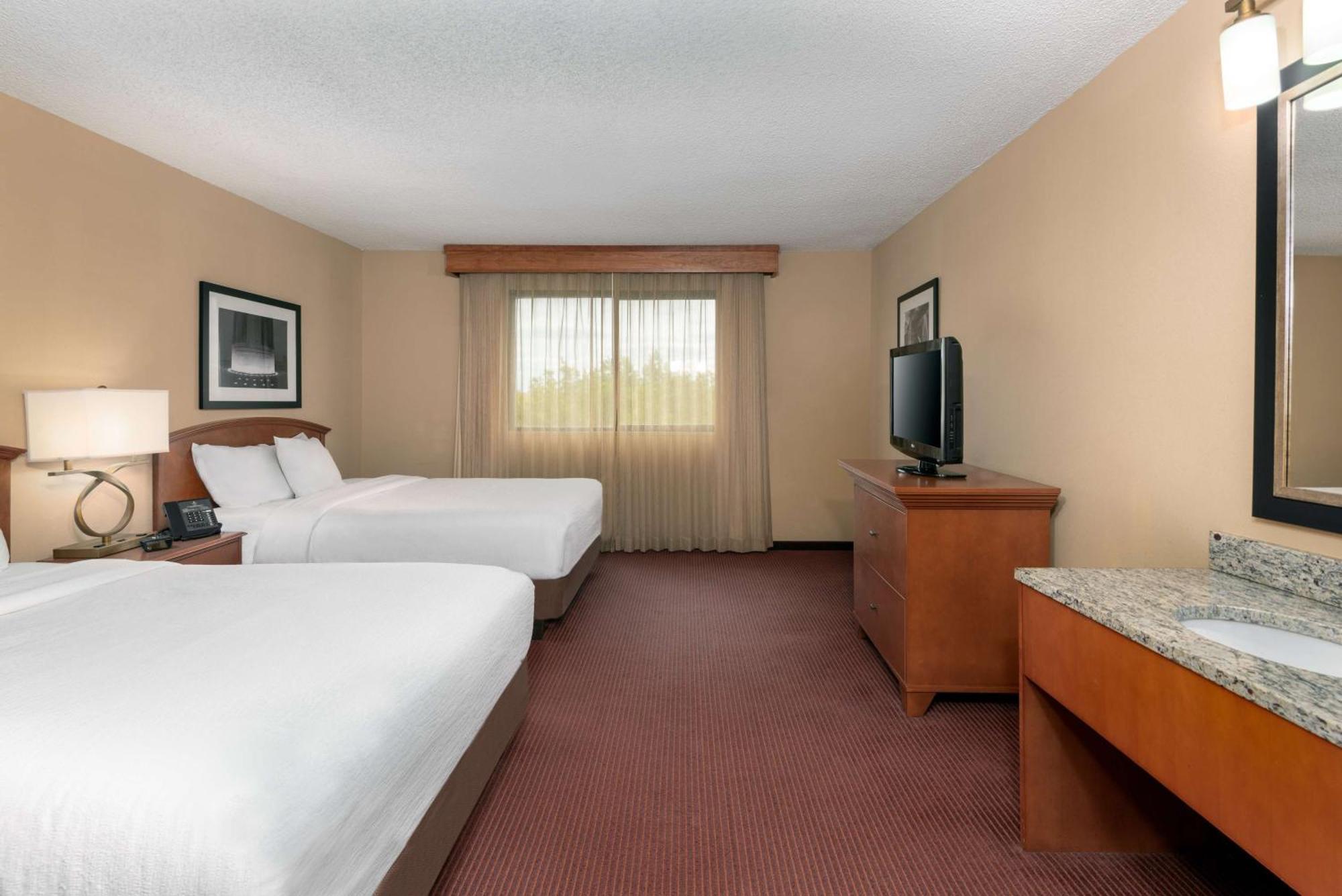 Suite with Two Double Beds - Non-Smoking