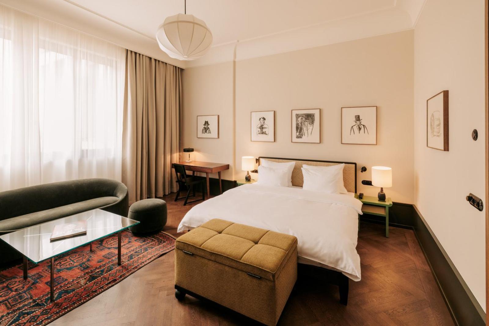 Junior Suite,1327959389:JPEG
