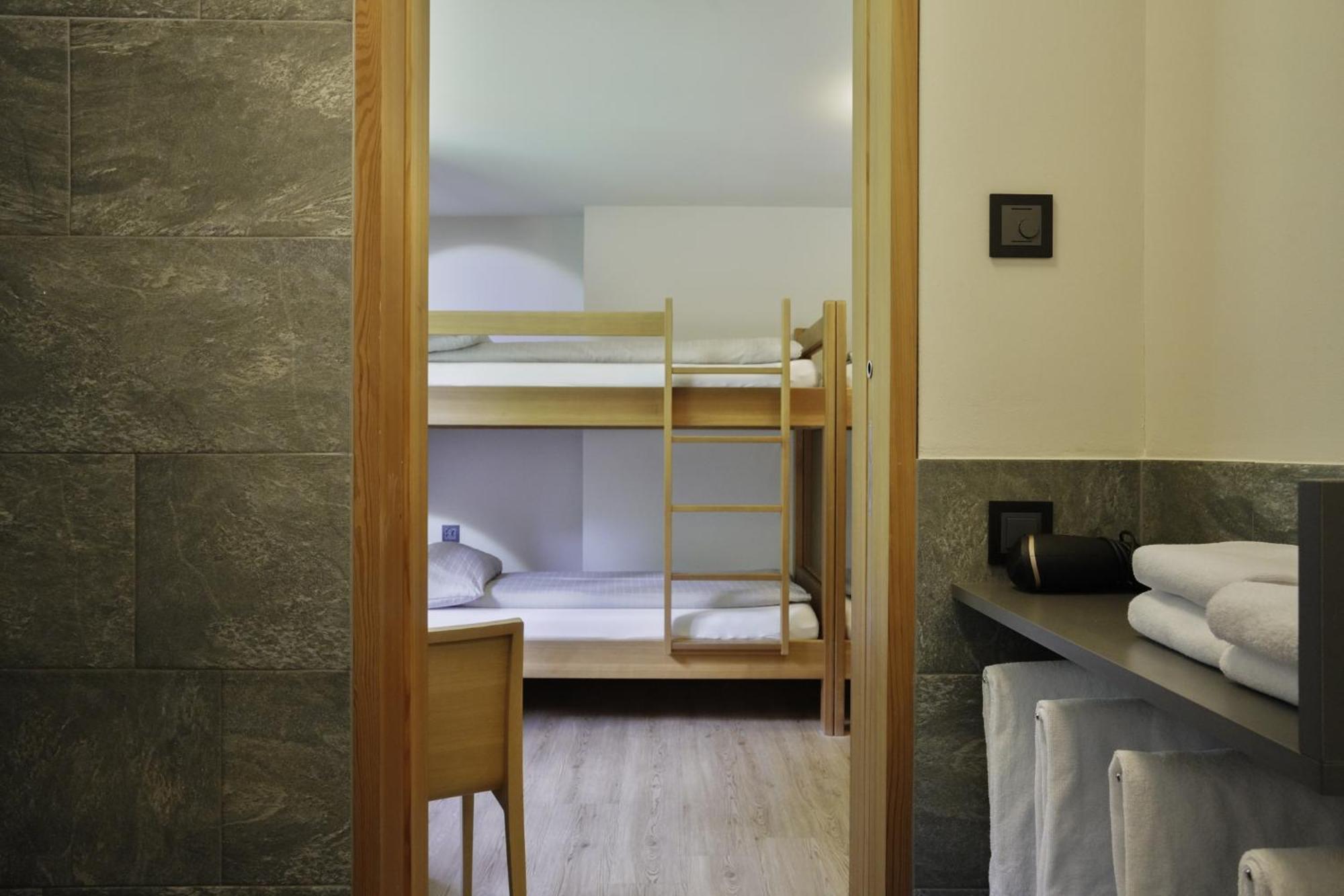 Quadruple Room Bathroom Annex,1549133569:JPEG